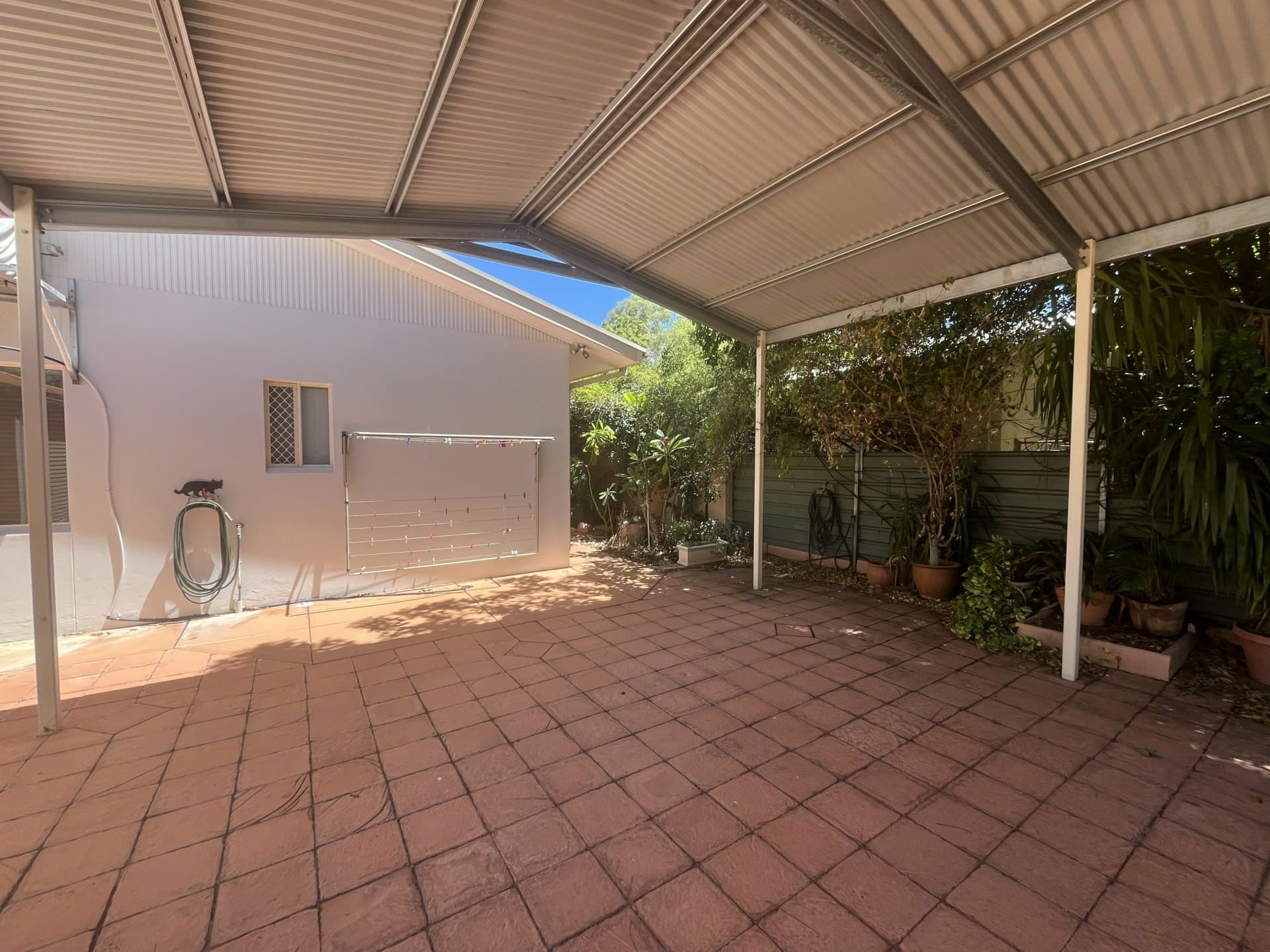 2/5 Mills Street East Side NT, East Side - Image 1