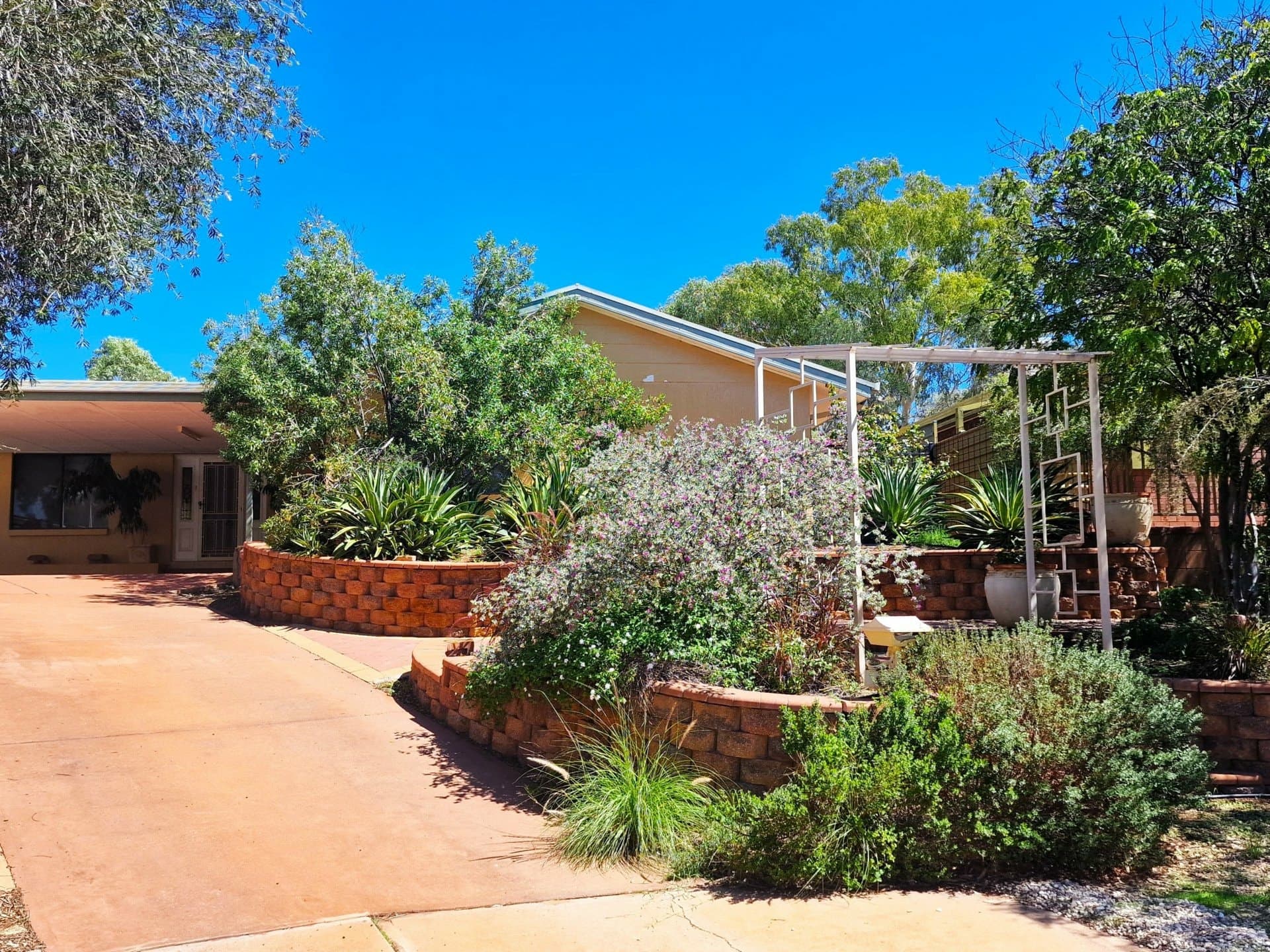 7 Dalby Court East Side NT, East Side - Thumbnail 2