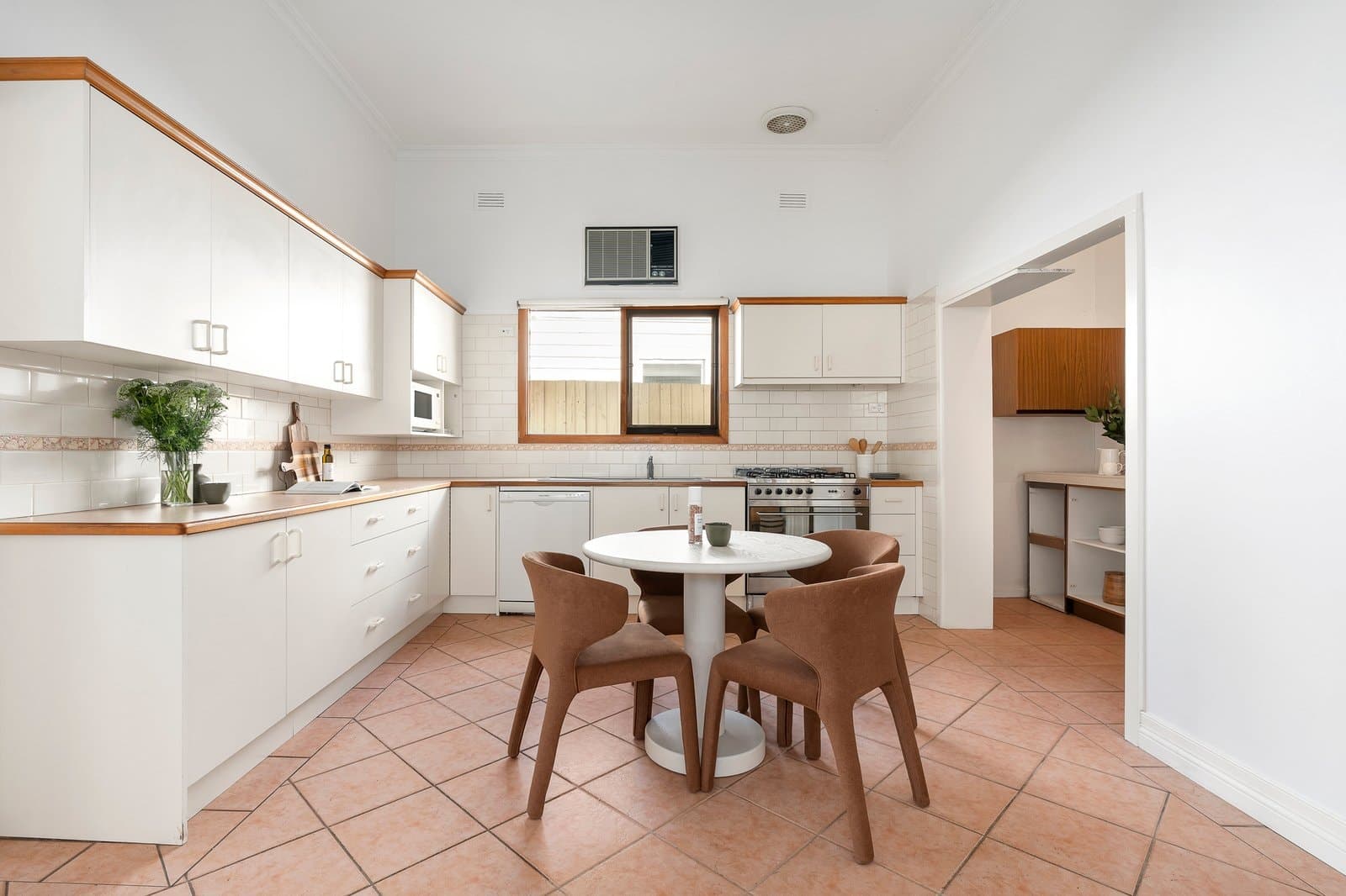 29 Hastings Road, Hawthorn East - Thumbnail 4