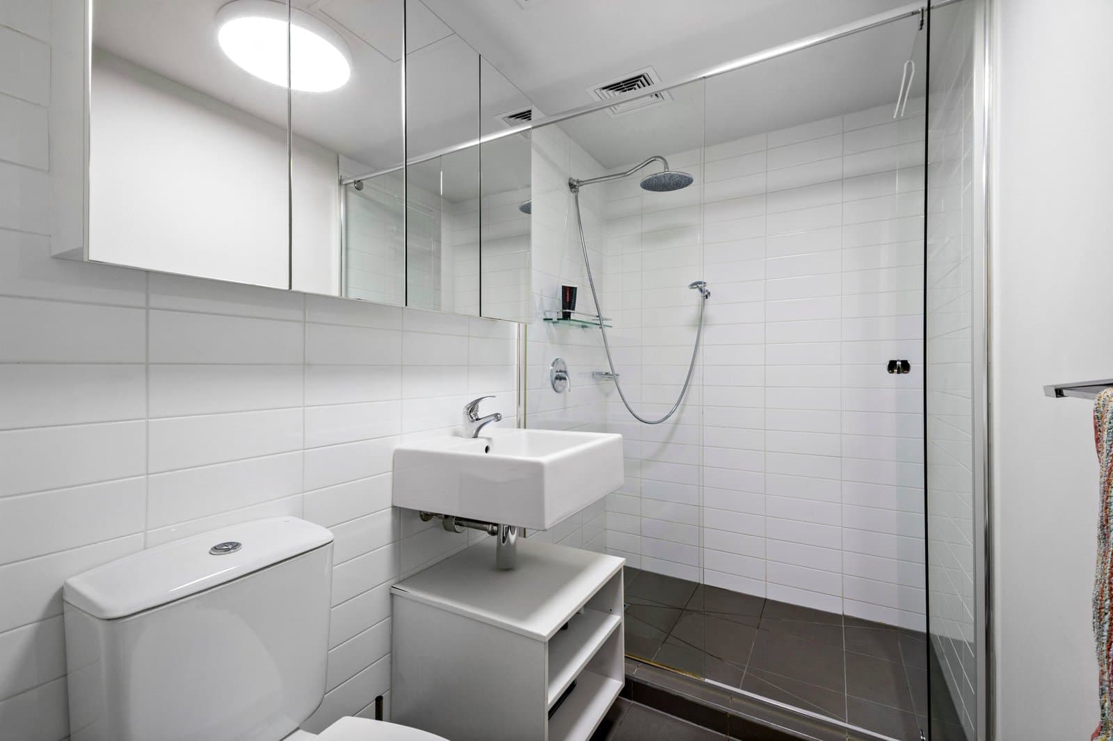 313/2 Willis Lane, Hampton - Thumbnail 4