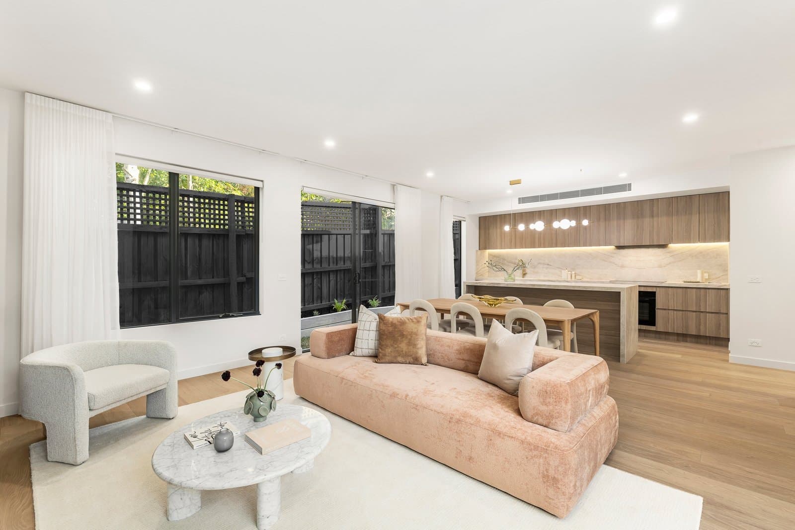 2/1184 Malvern Road, Malvern - Image 1