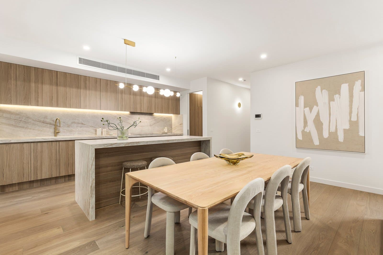 2/1184 Malvern Road, Malvern - Thumbnail 2