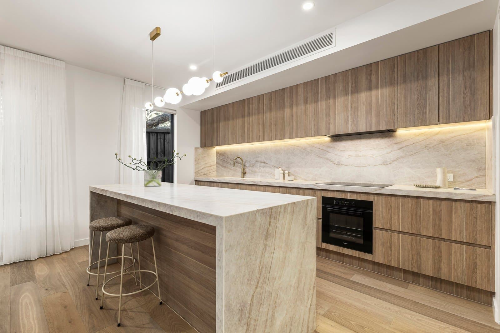 2/1184 Malvern Road, Malvern - Thumbnail 3