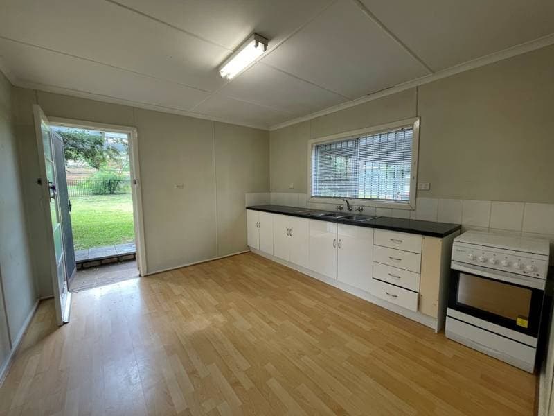2/82 Griffin Avenue East Tamworth NSW, East Tamworth - Thumbnail 2