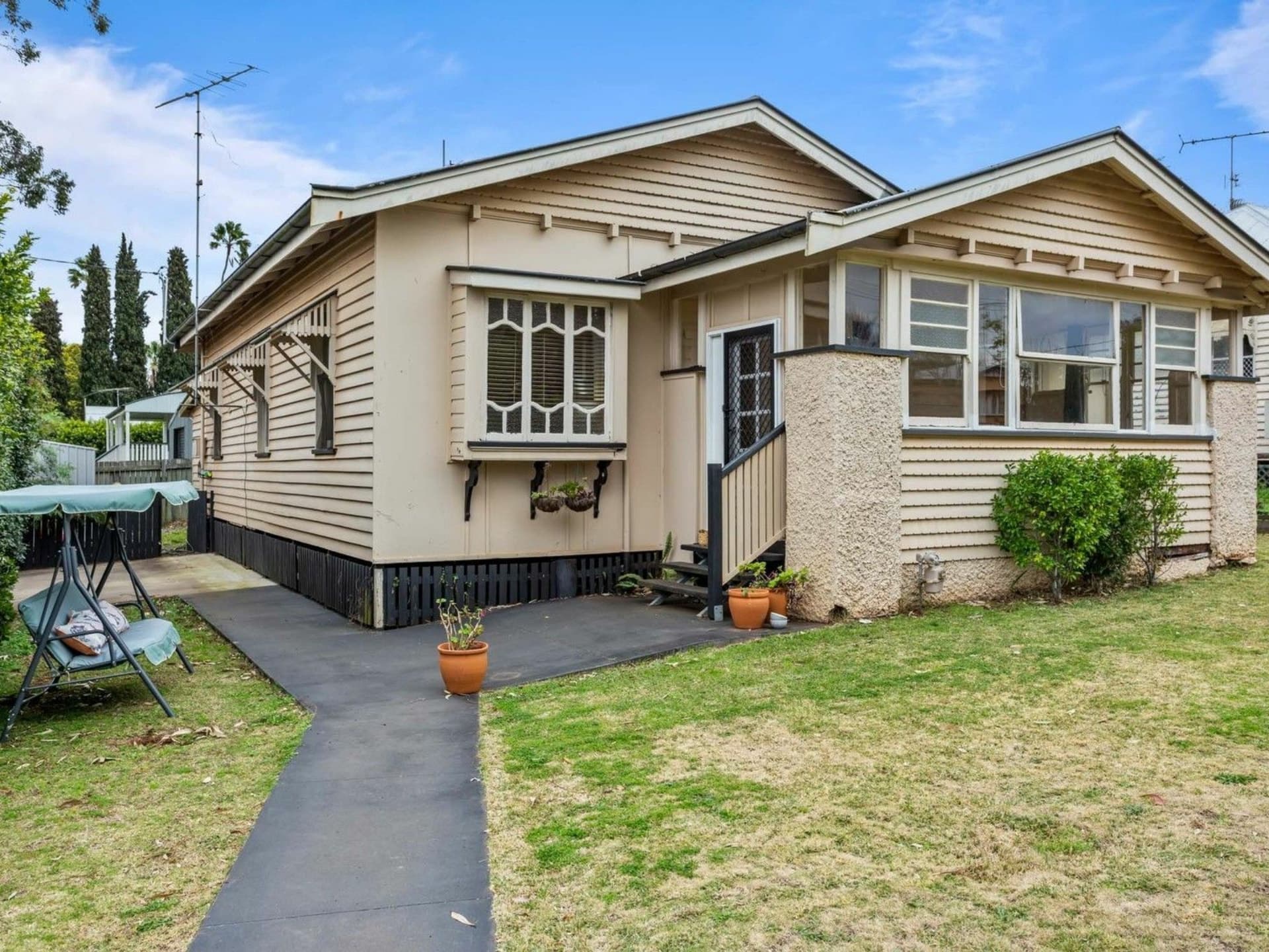 93 MacKenzie Street East Toowoomba QLD, East Toowoomba - Thumbnail 2