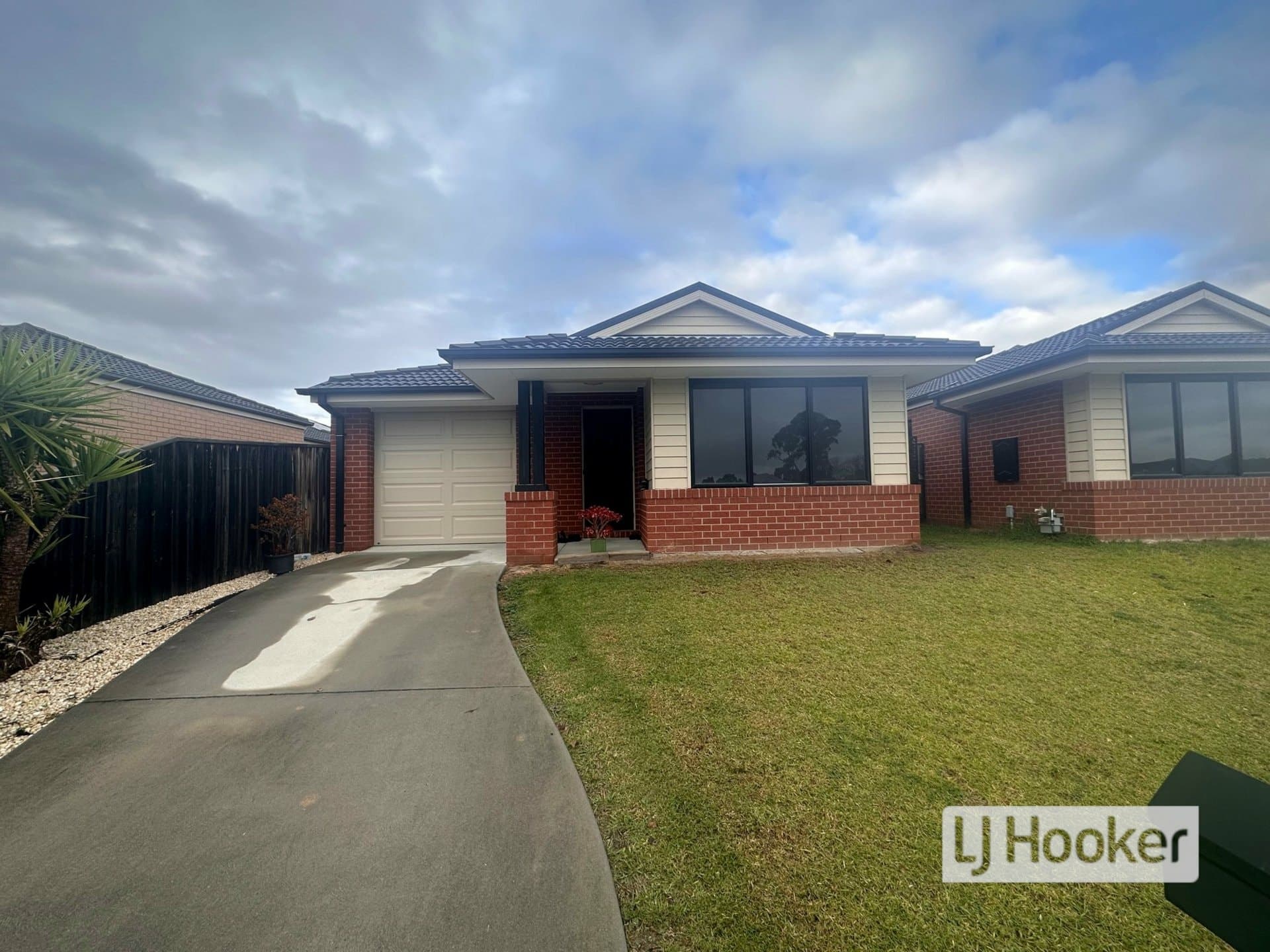 14B Len Cook Drive Eastwood VIC, Eastwood - Thumbnail 2