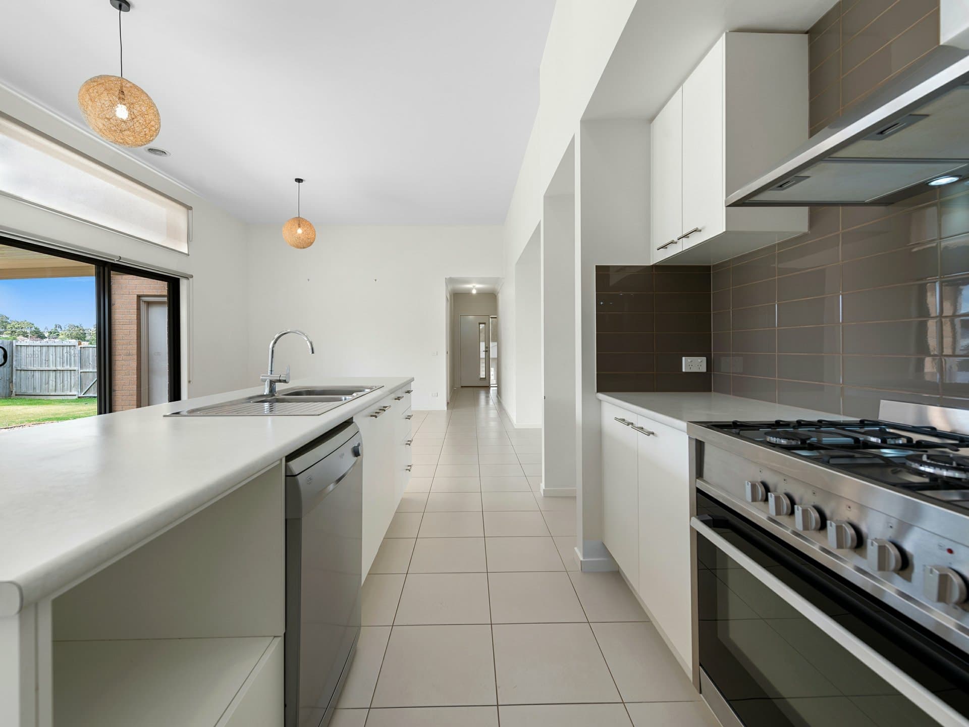 1 Cranes Terrace Eastwood VIC, Eastwood - Thumbnail 3