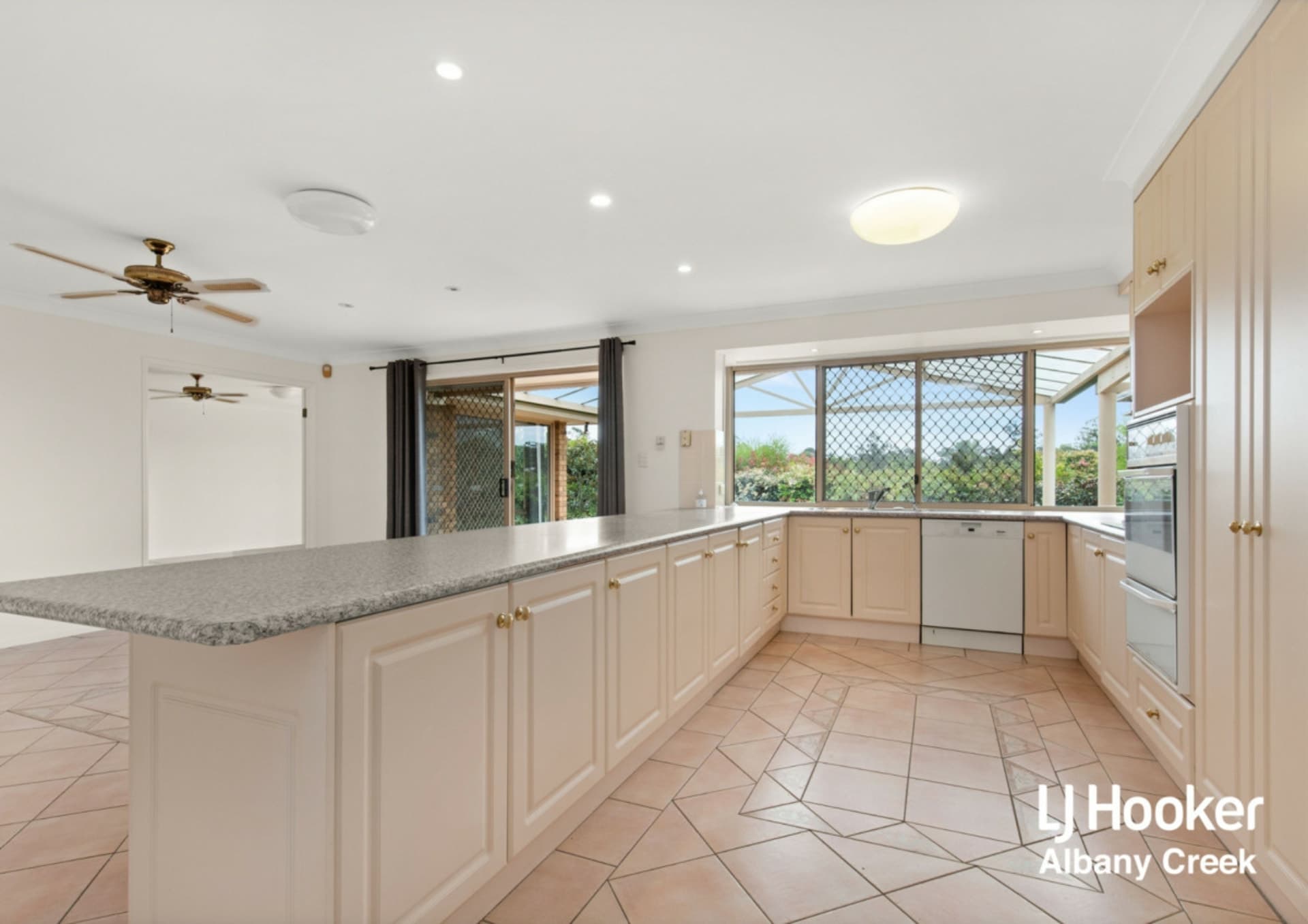 16 Janna Court Eatons Hill QLD, Eatons Hill - Thumbnail 6