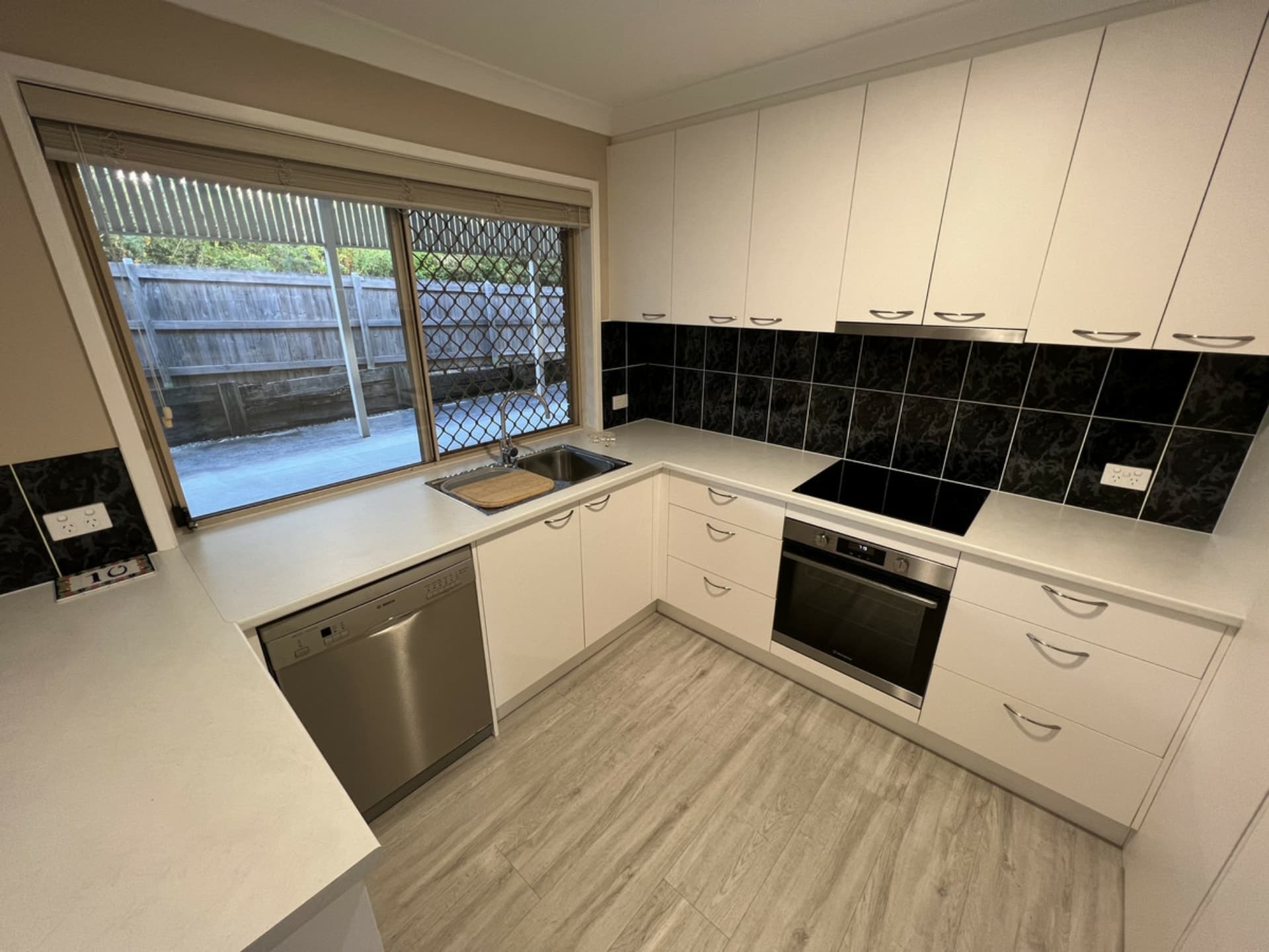 10 Janna Court Eatons Hill QLD, Eatons Hill - Thumbnail 3