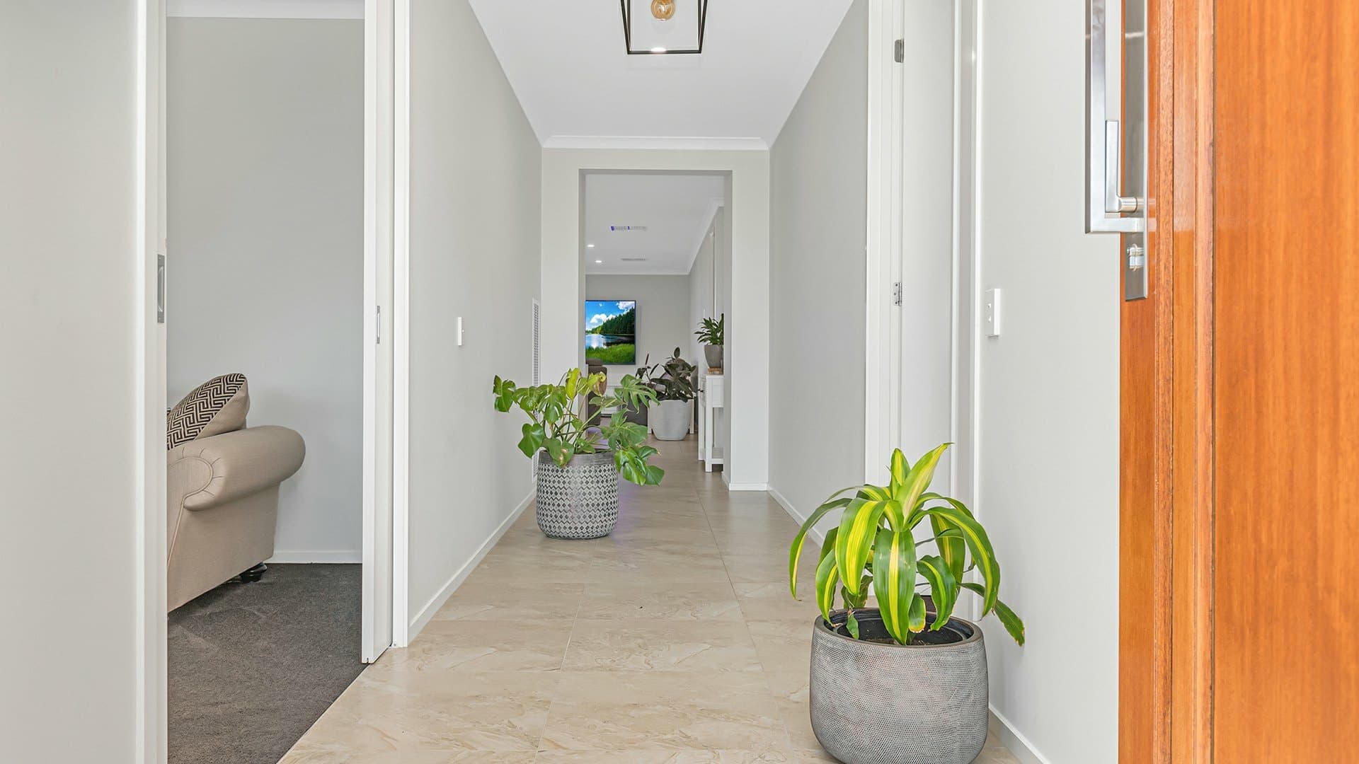 11 James Street Echuca VIC, Echuca - Thumbnail 2