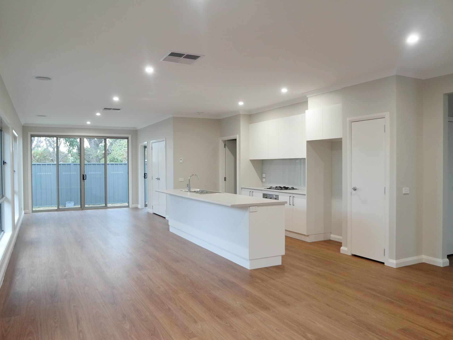 Unit 2/92 Hume Street, Echuca, Echuca - Thumbnail 2