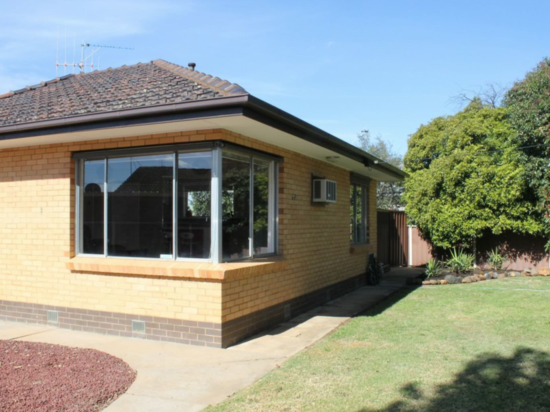 64 Hovell Street Echuca VIC, Echuca - Thumbnail 2