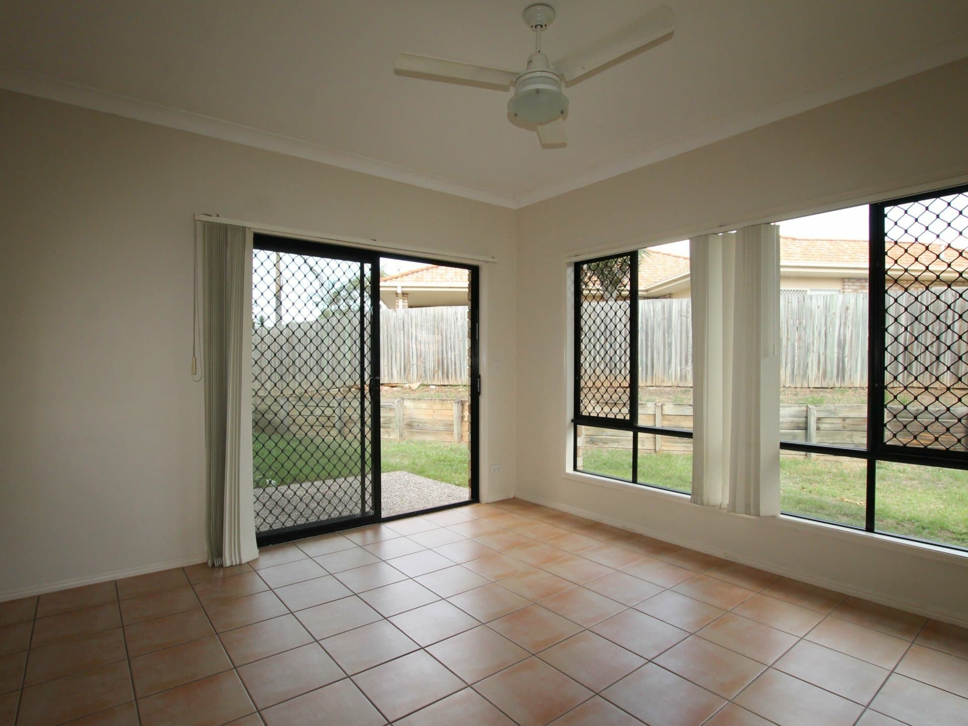 23 Sandra Anne Drive Edens Landing QLD, Edens Landing - Thumbnail 3