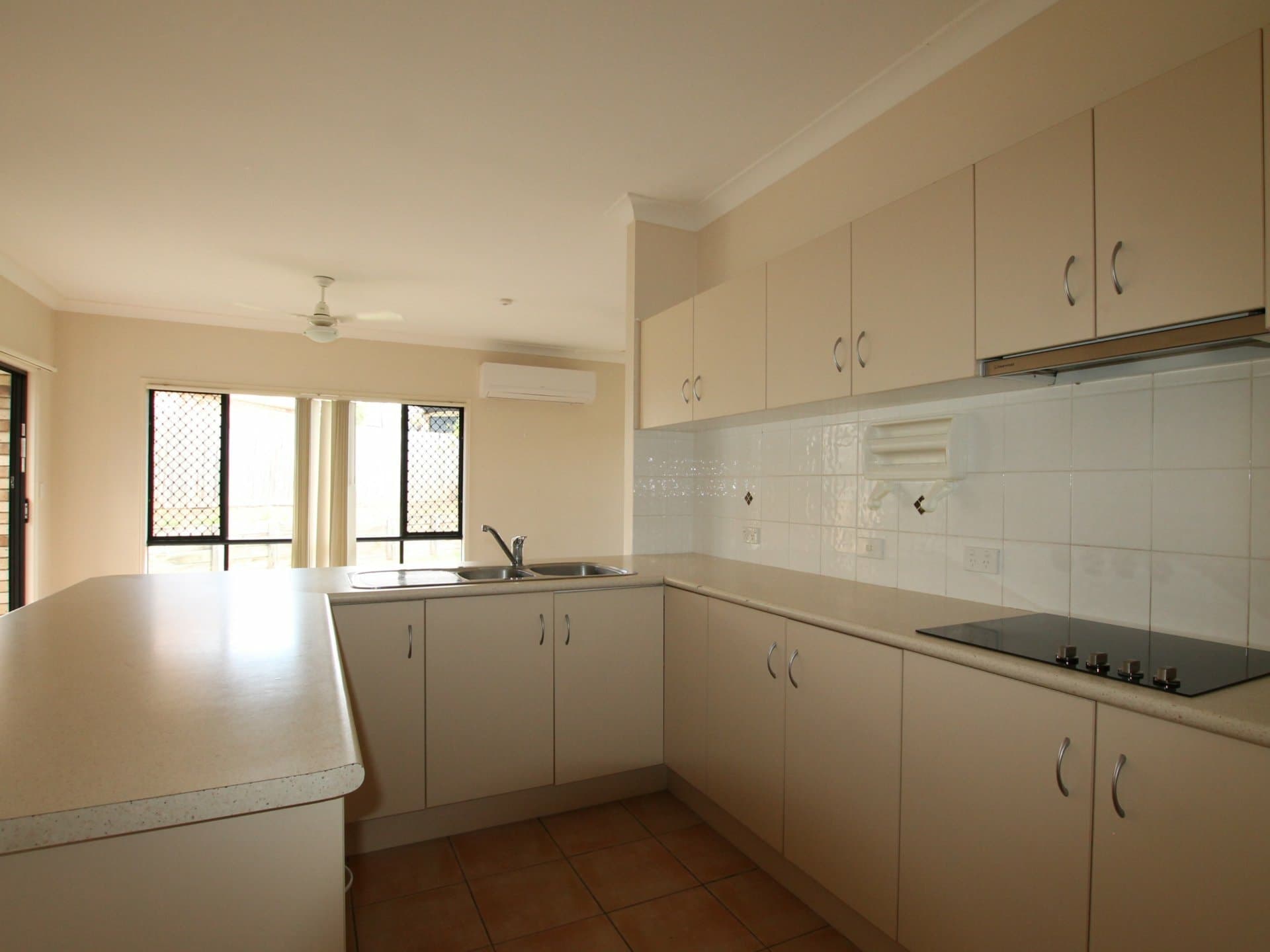 23 Sandra Anne Drive Edens Landing QLD, Edens Landing - Thumbnail 6