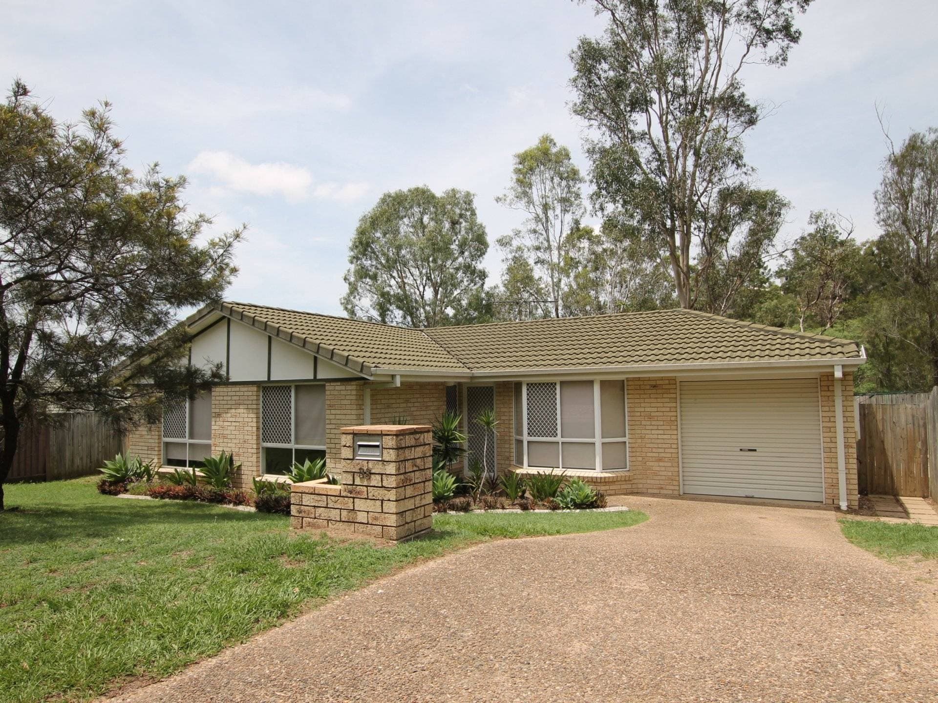 38 Chatfield Drive Edens Landing QLD, Edens Landing - Thumbnail 2