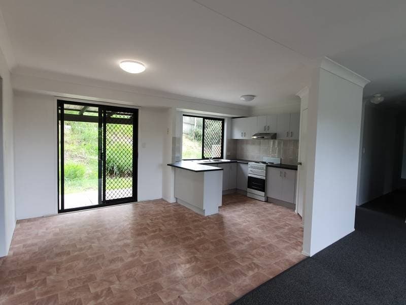 27 Kummara  Road Edens Landing QLD, Edens Landing - Thumbnail 4