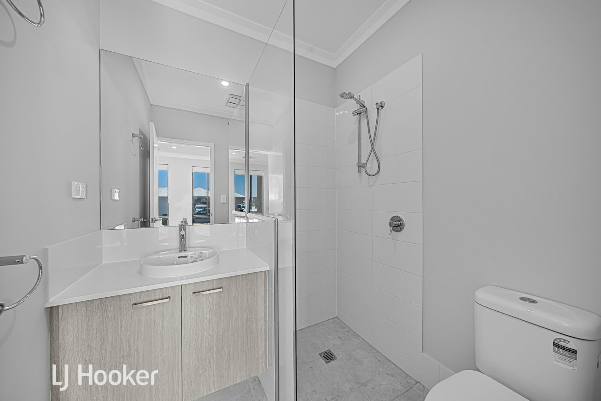 18 Mavericks Street Eglinton WA, Eglinton - Thumbnail 6