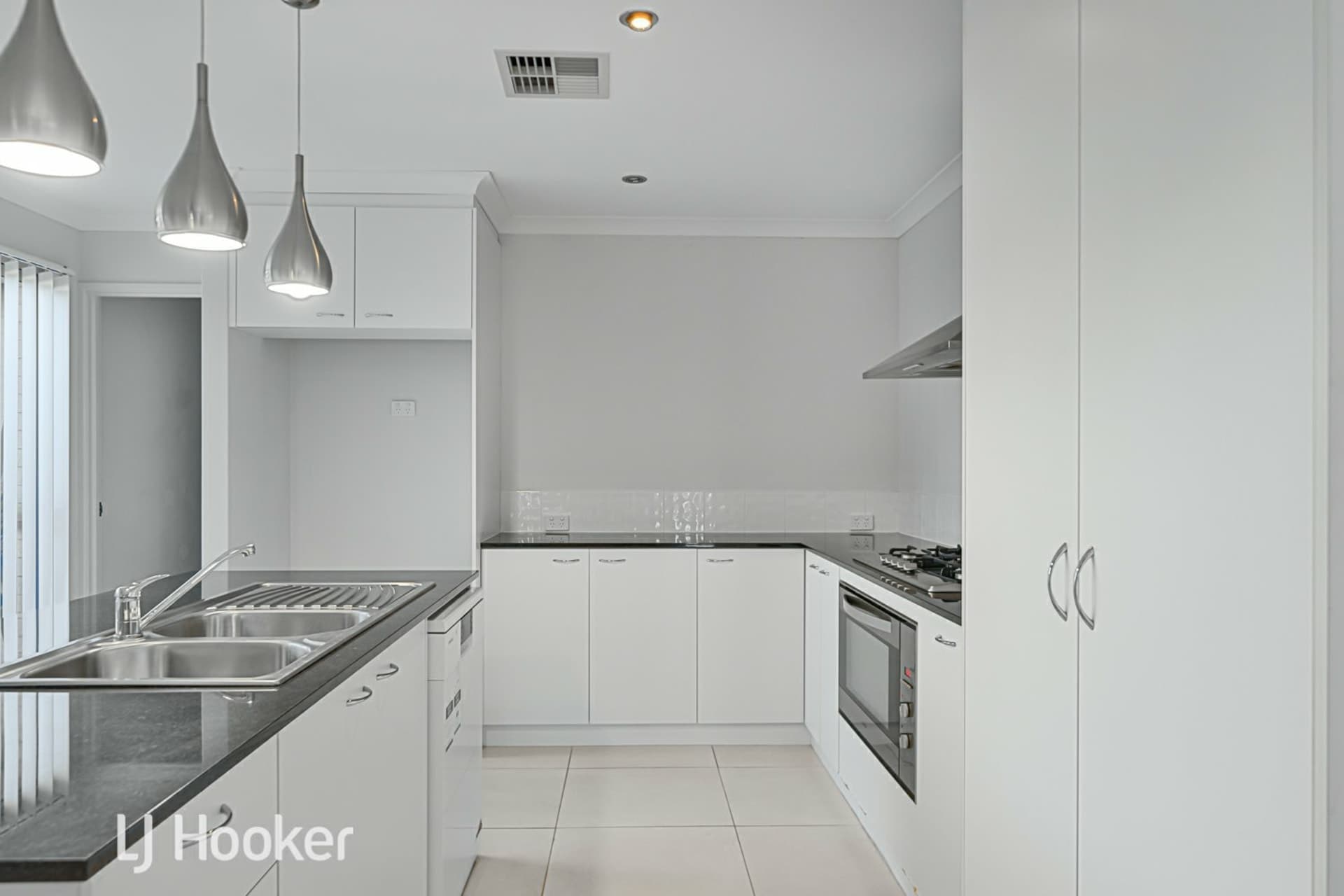 19 Patina Street Eglinton WA, Eglinton - Thumbnail 4