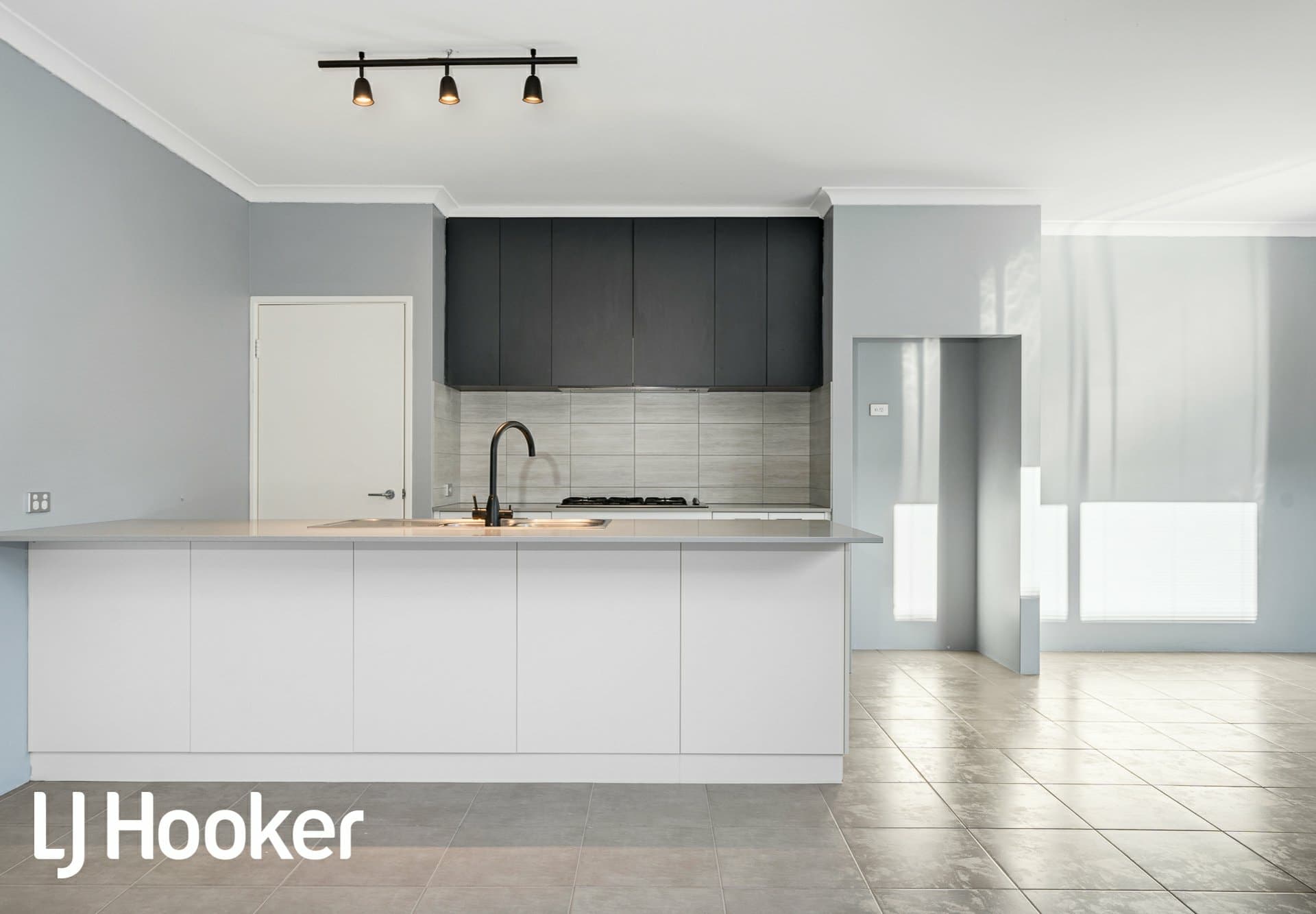 6 Equinox Avenue Eglinton WA, Eglinton - Thumbnail 3