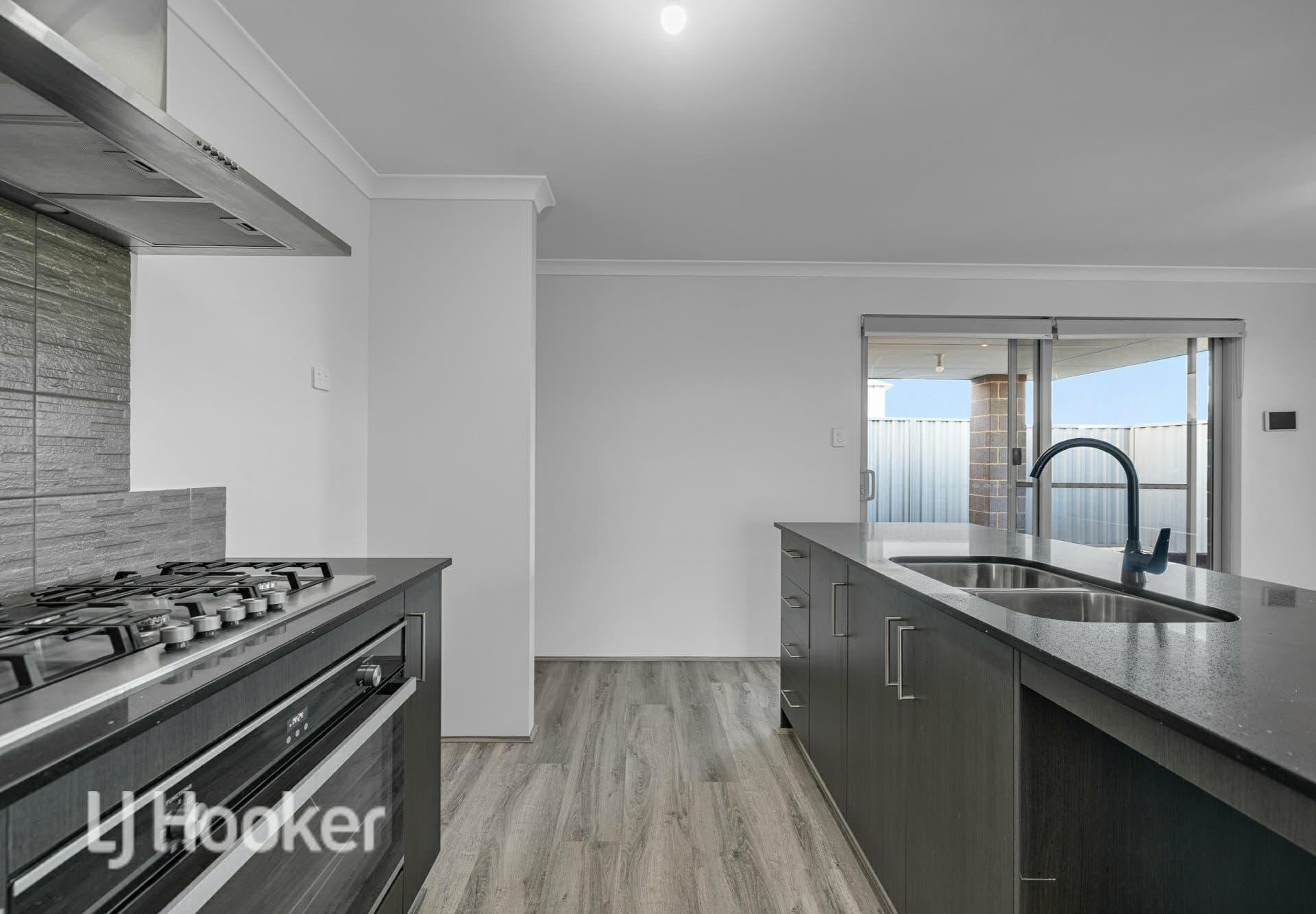 23 Isabelline Terrace Eglinton WA, Alkimos - Thumbnail 5