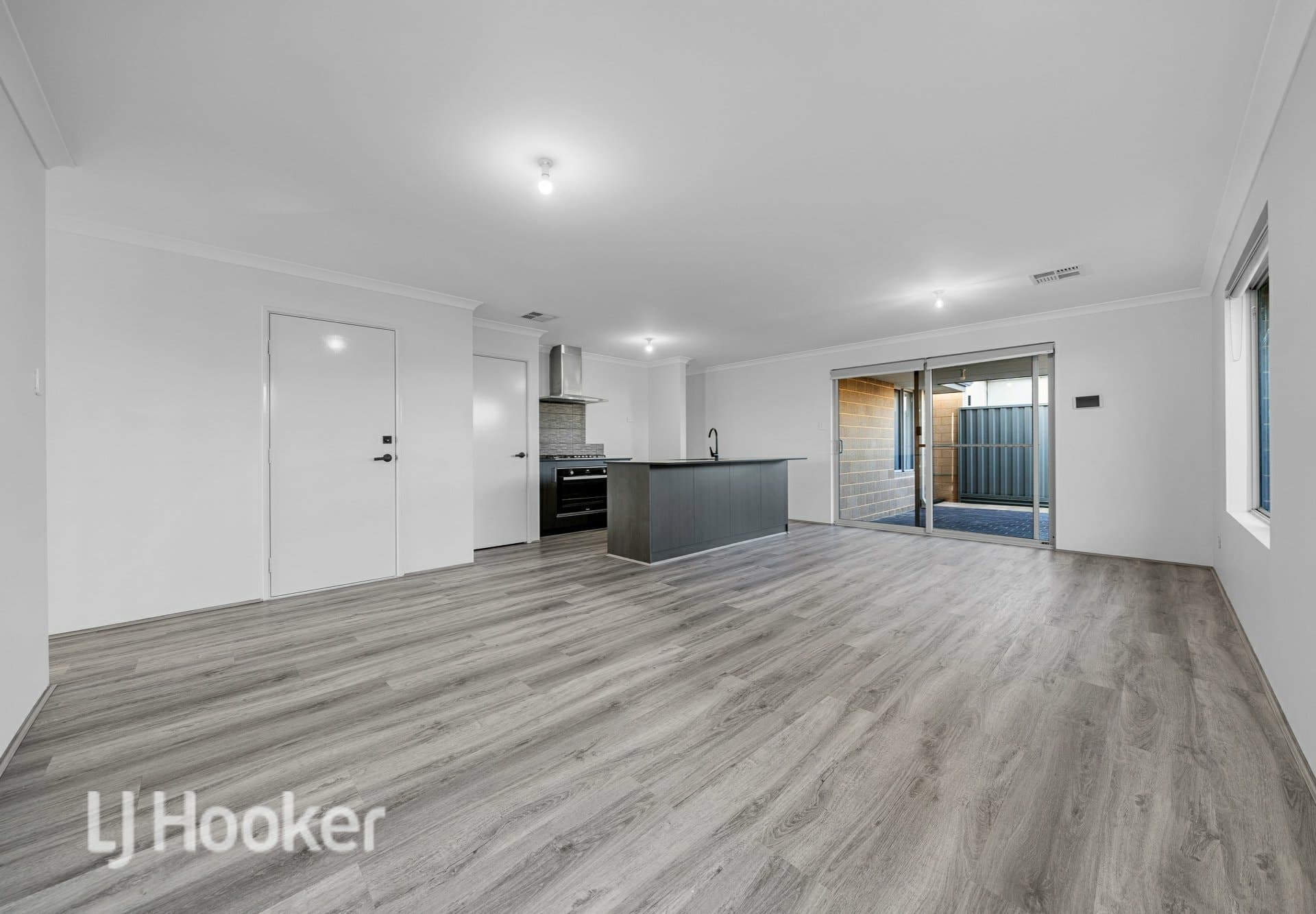 23 Isabelline Terrace Eglinton WA, Alkimos - Thumbnail 7