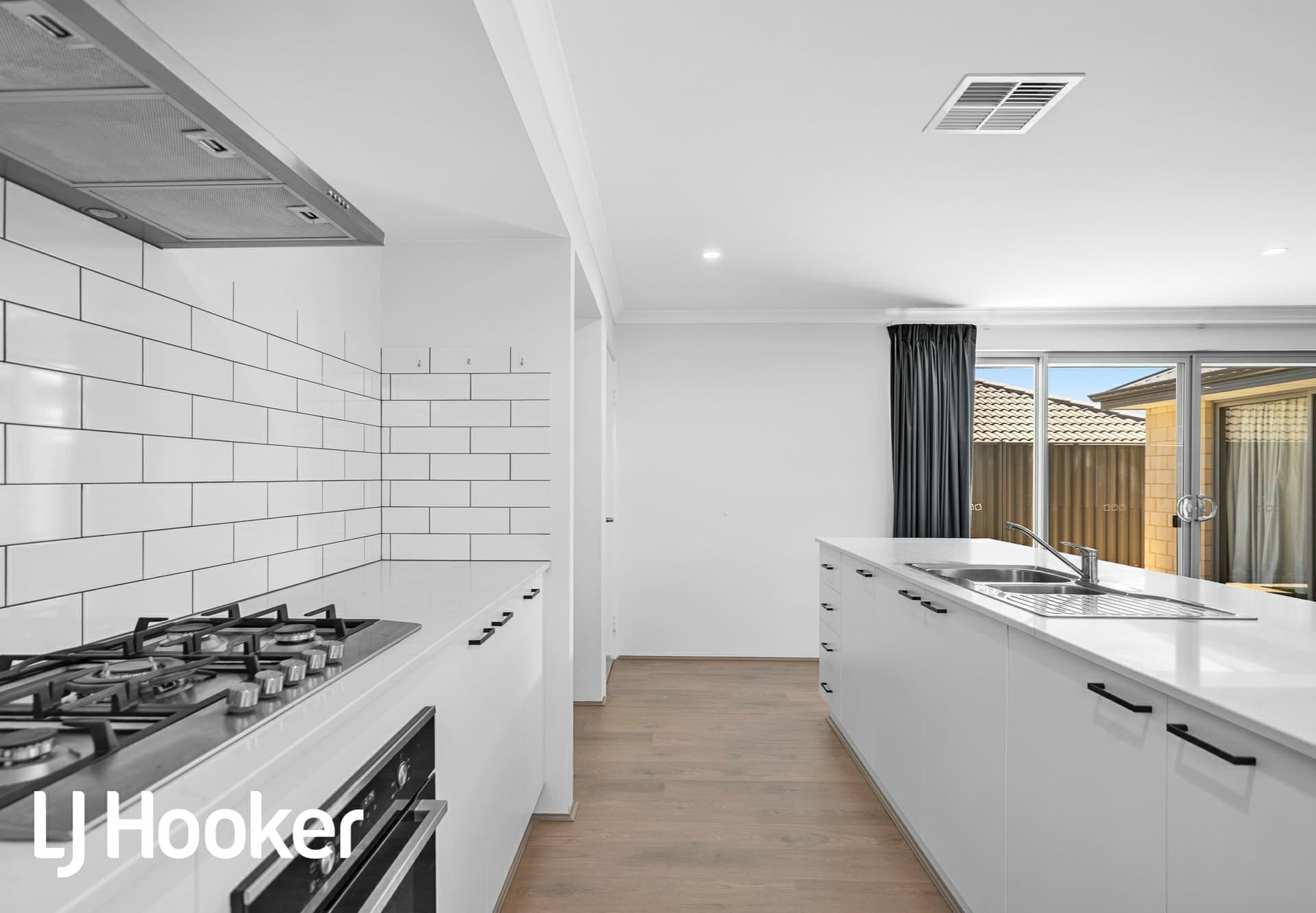 18 Glisten Chase Eglinton WA, Eglinton - Thumbnail 4