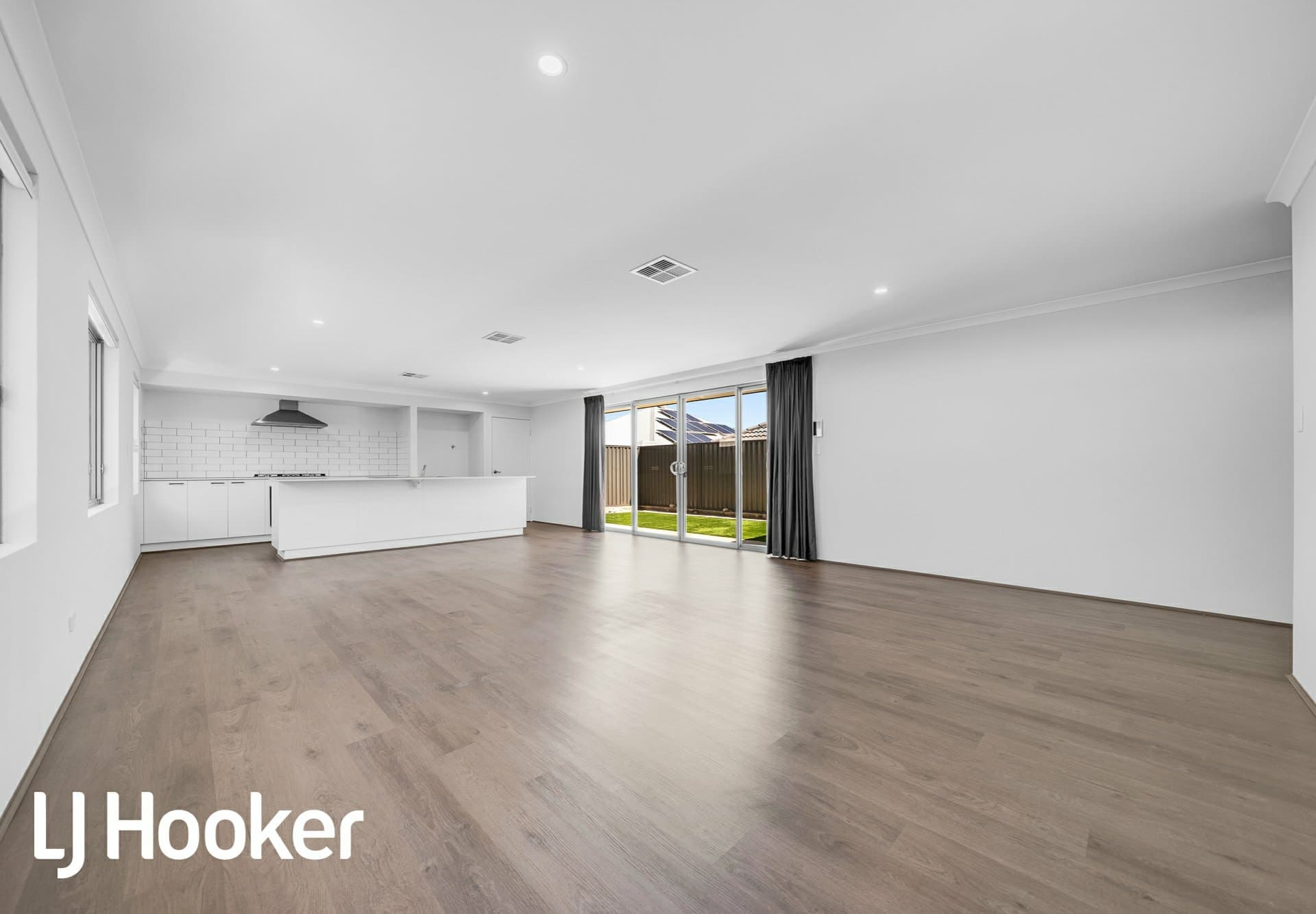 18 Glisten Chase Eglinton WA, Eglinton - Thumbnail 6