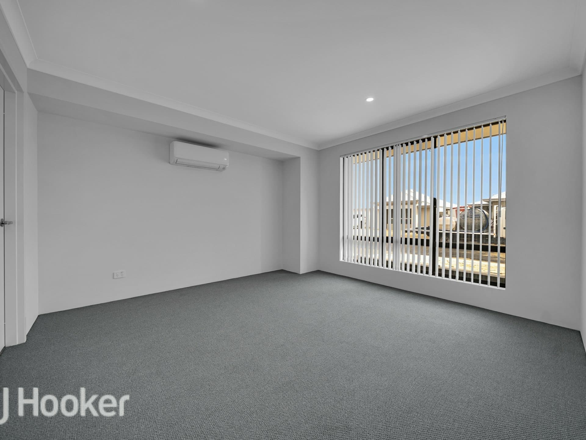 12 Leggatt Street Eglinton WA, Eglinton - Thumbnail 4