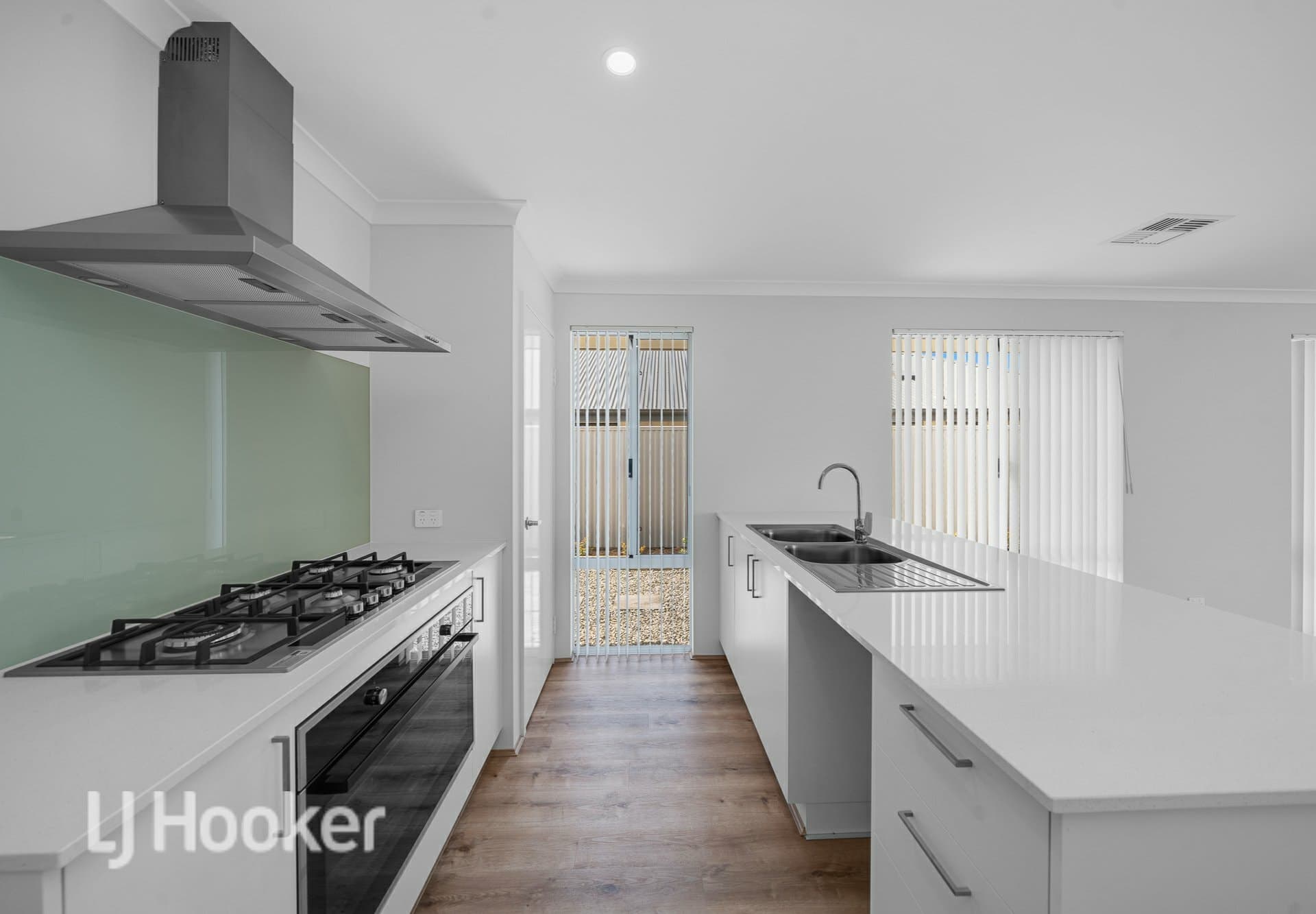 21 Hopetoun Drive Eglinton WA, Eglinton - Thumbnail 2