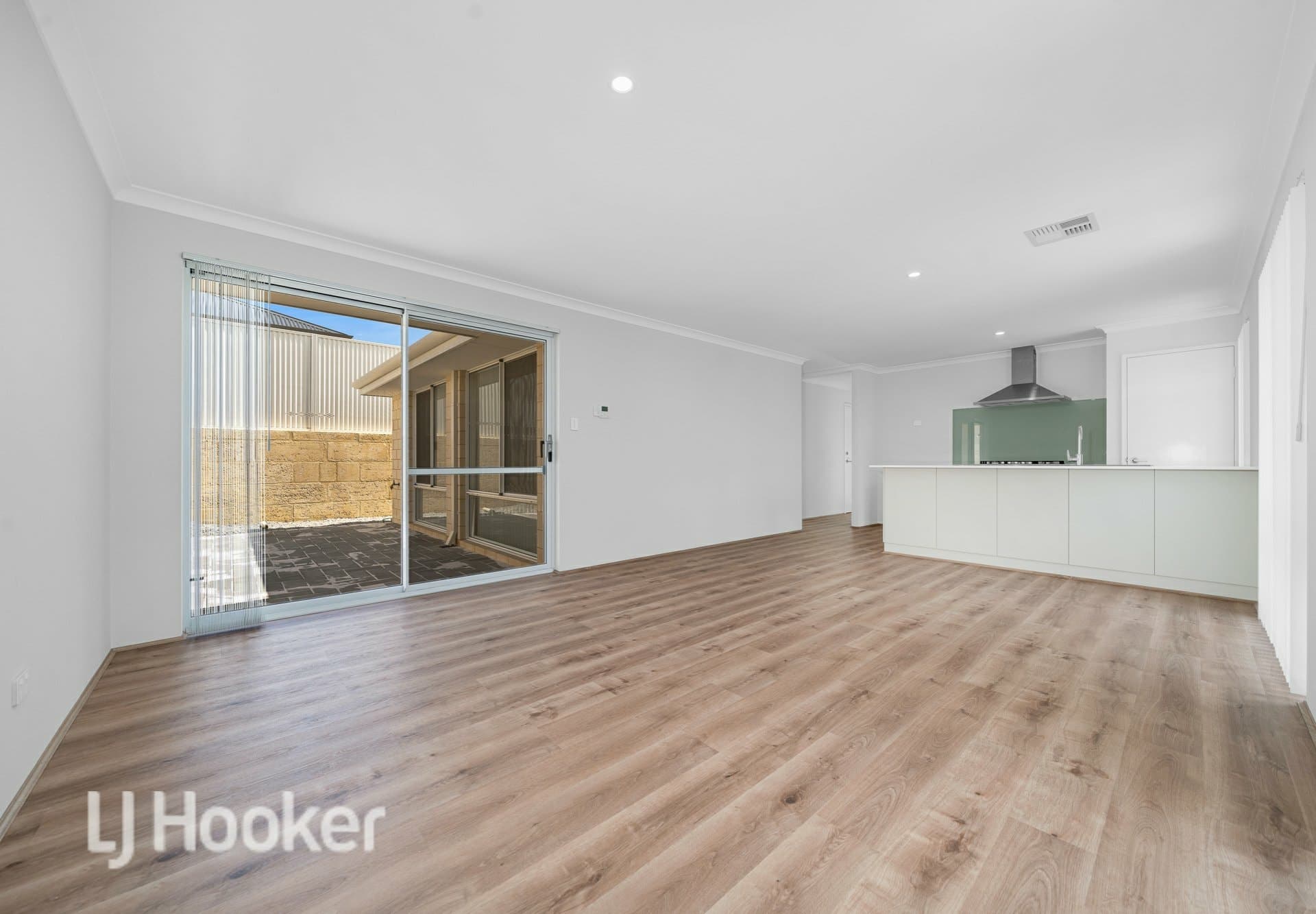 21 Hopetoun Drive Eglinton WA, Eglinton - Thumbnail 6