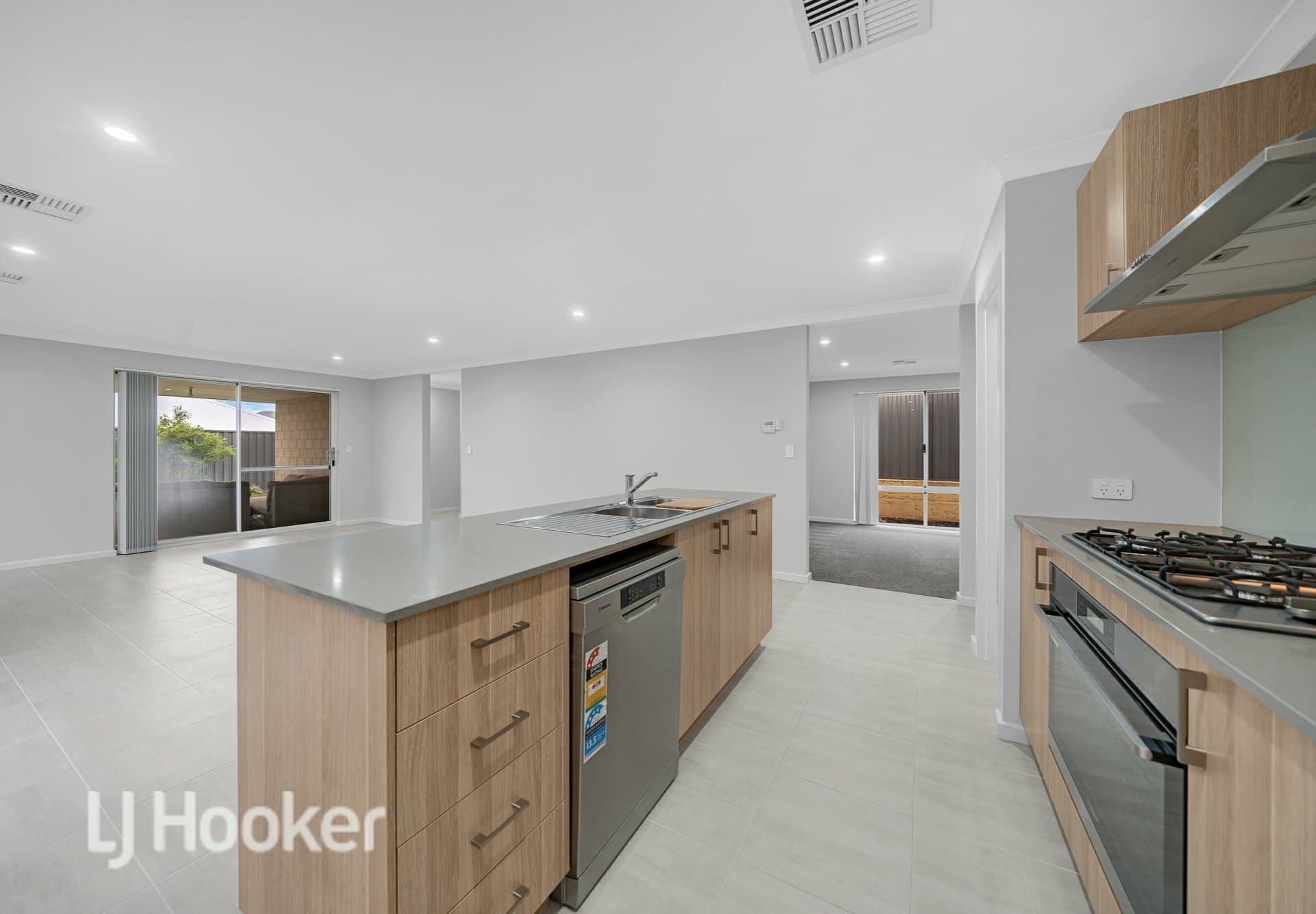 24 Genesis Road Eglinton WA, Eglinton - Thumbnail 4