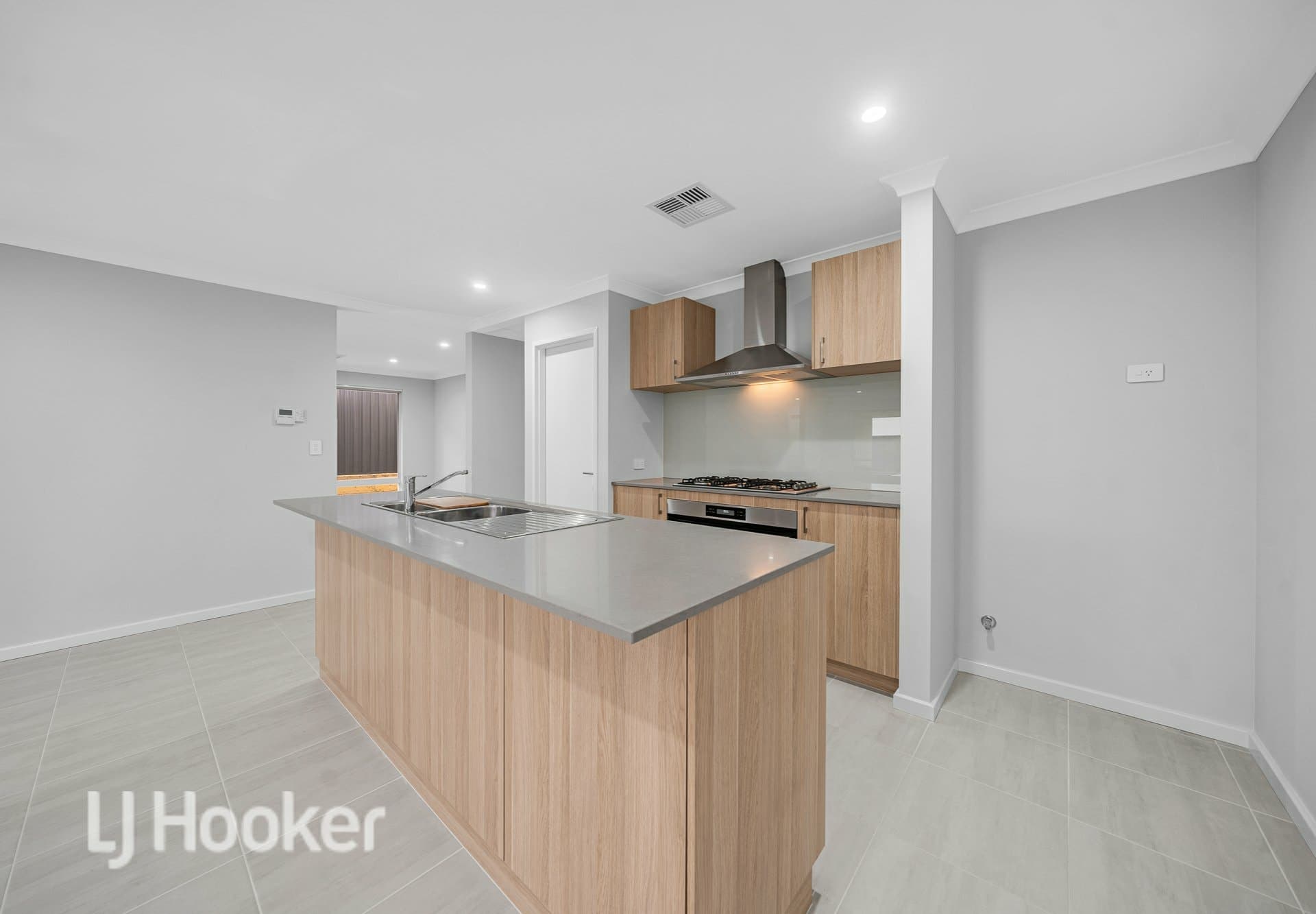 24 Genesis Road Eglinton WA, Eglinton - Thumbnail 6