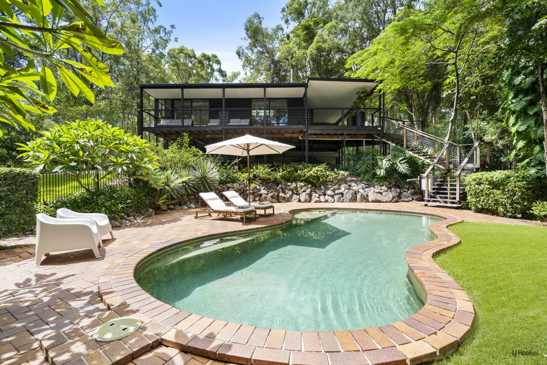 12 Cheshire Grove Elanora QLD, Elanora - Image 1