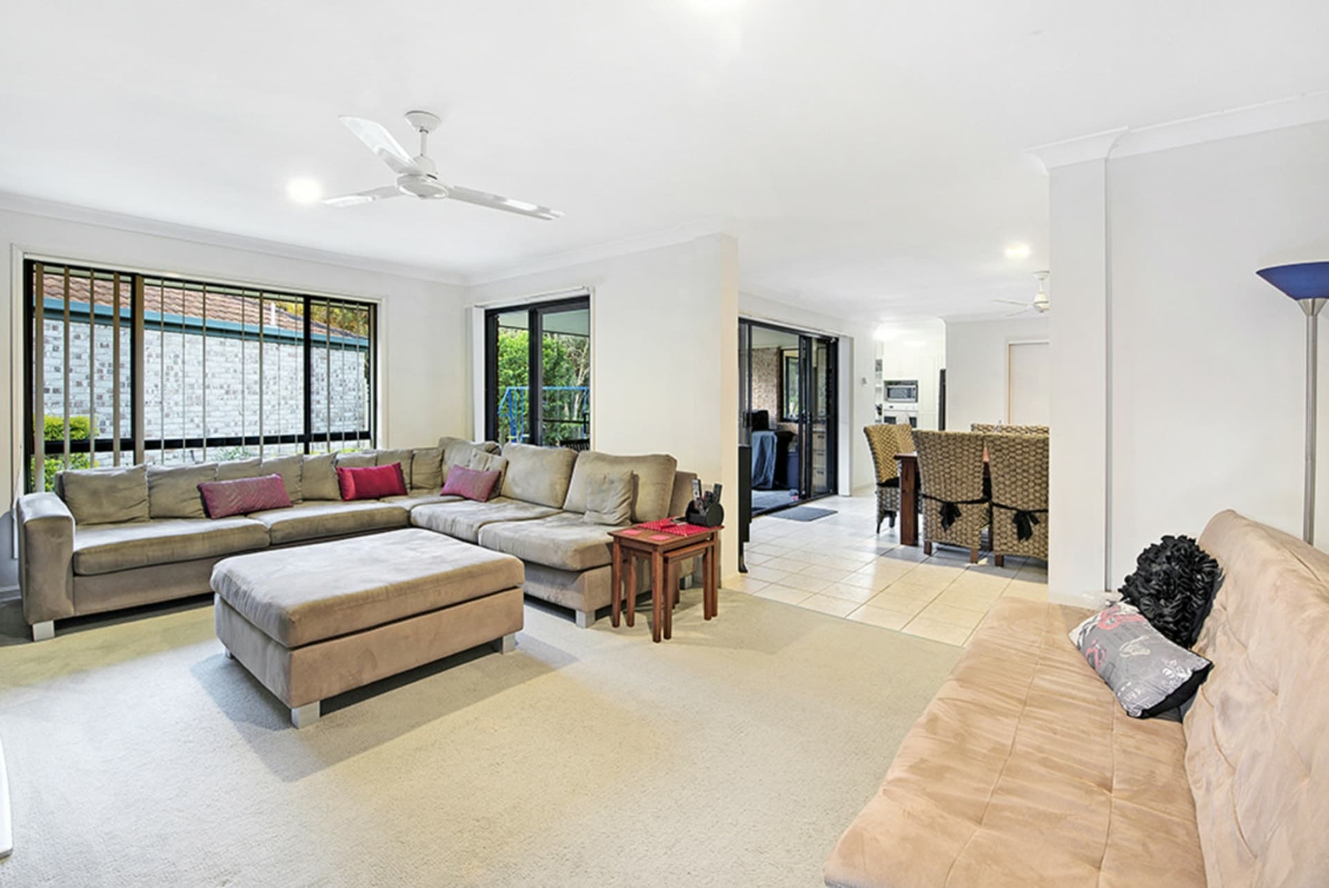 12 Eudonia Court Elanora QLD, Elanora - Thumbnail 3