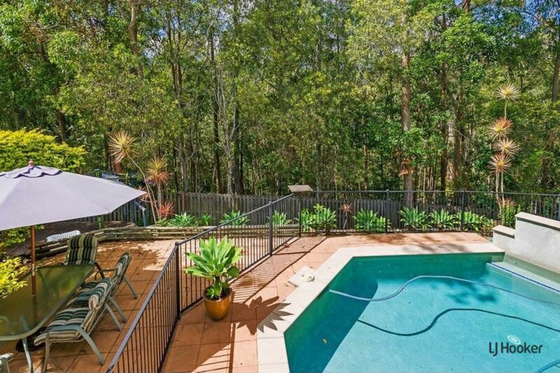 32 Leopard Avenue Elanora QLD, Elanora - Thumbnail 4