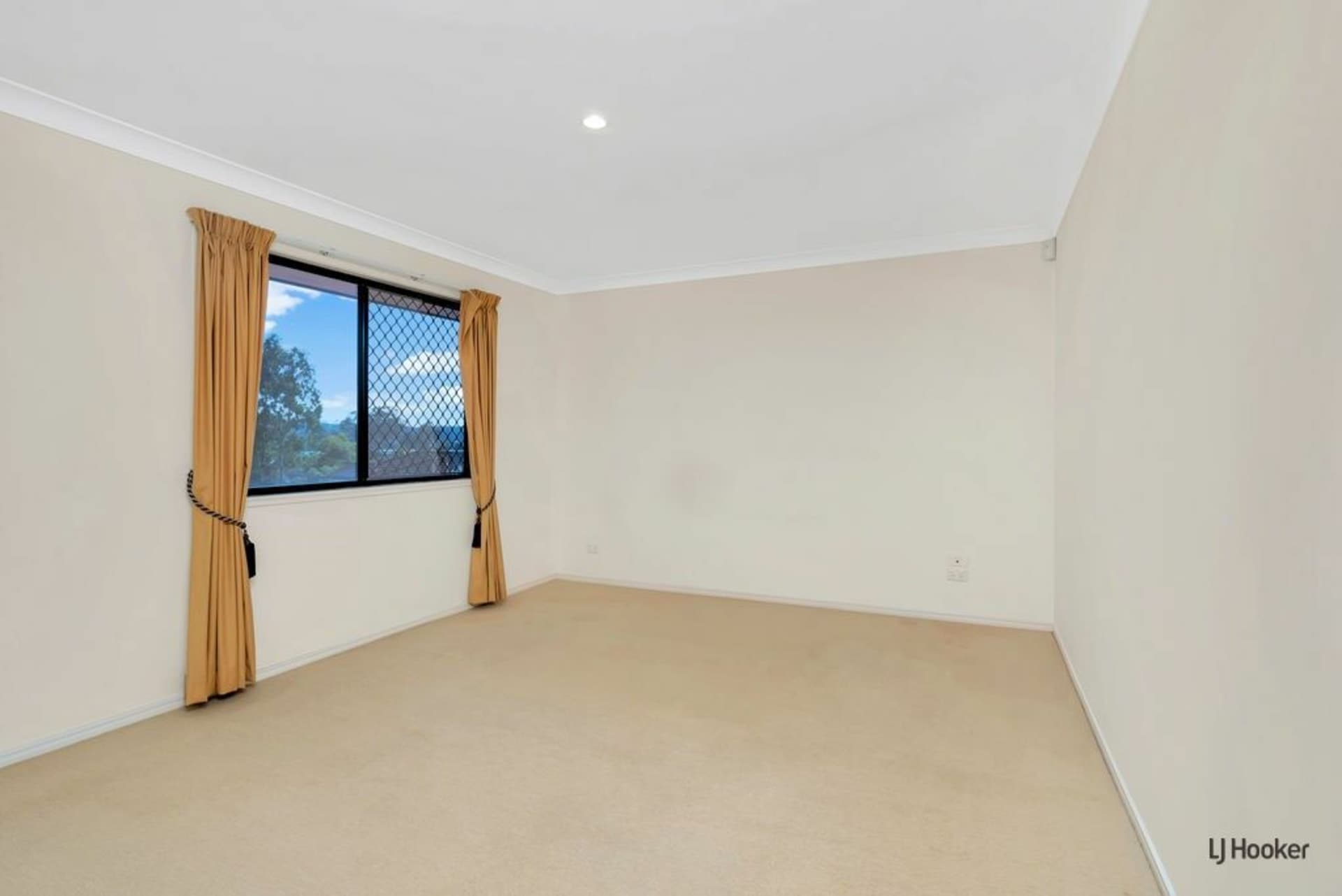 6 Numalla Court Elanora QLD, Elanora - Image 1