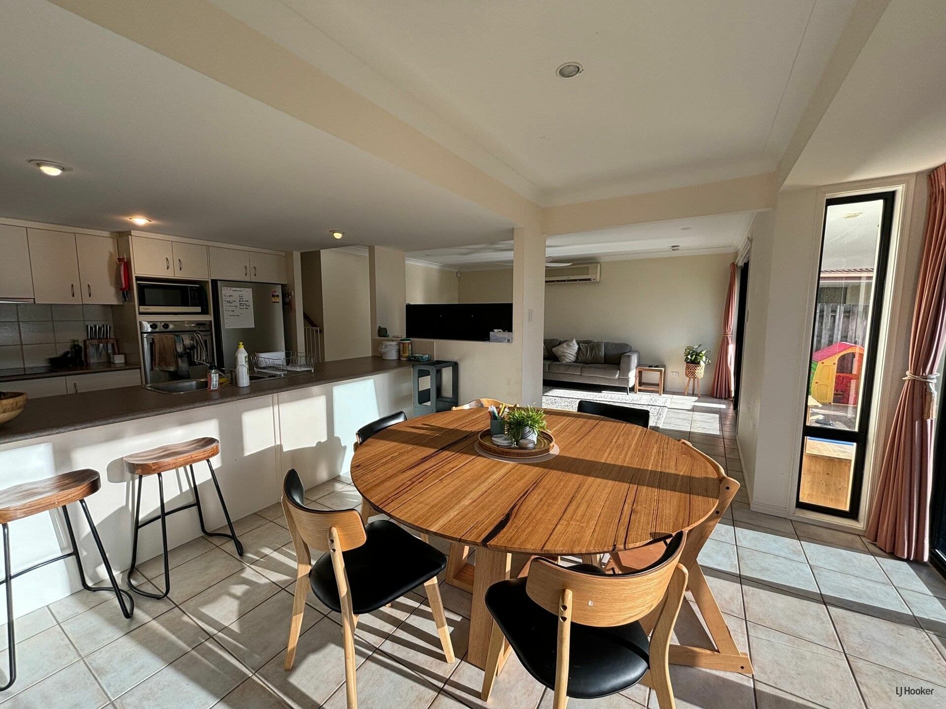 6 Numalla Court Elanora QLD, Elanora - Thumbnail 6