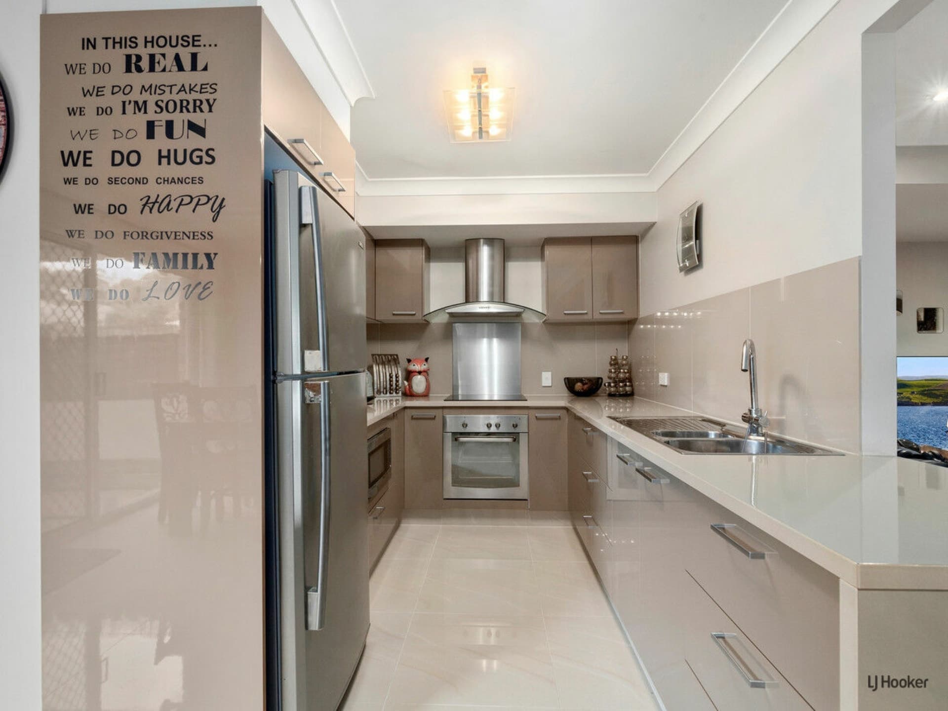 7/17 Cupania Place Elanora QLD, Elanora - Thumbnail 3