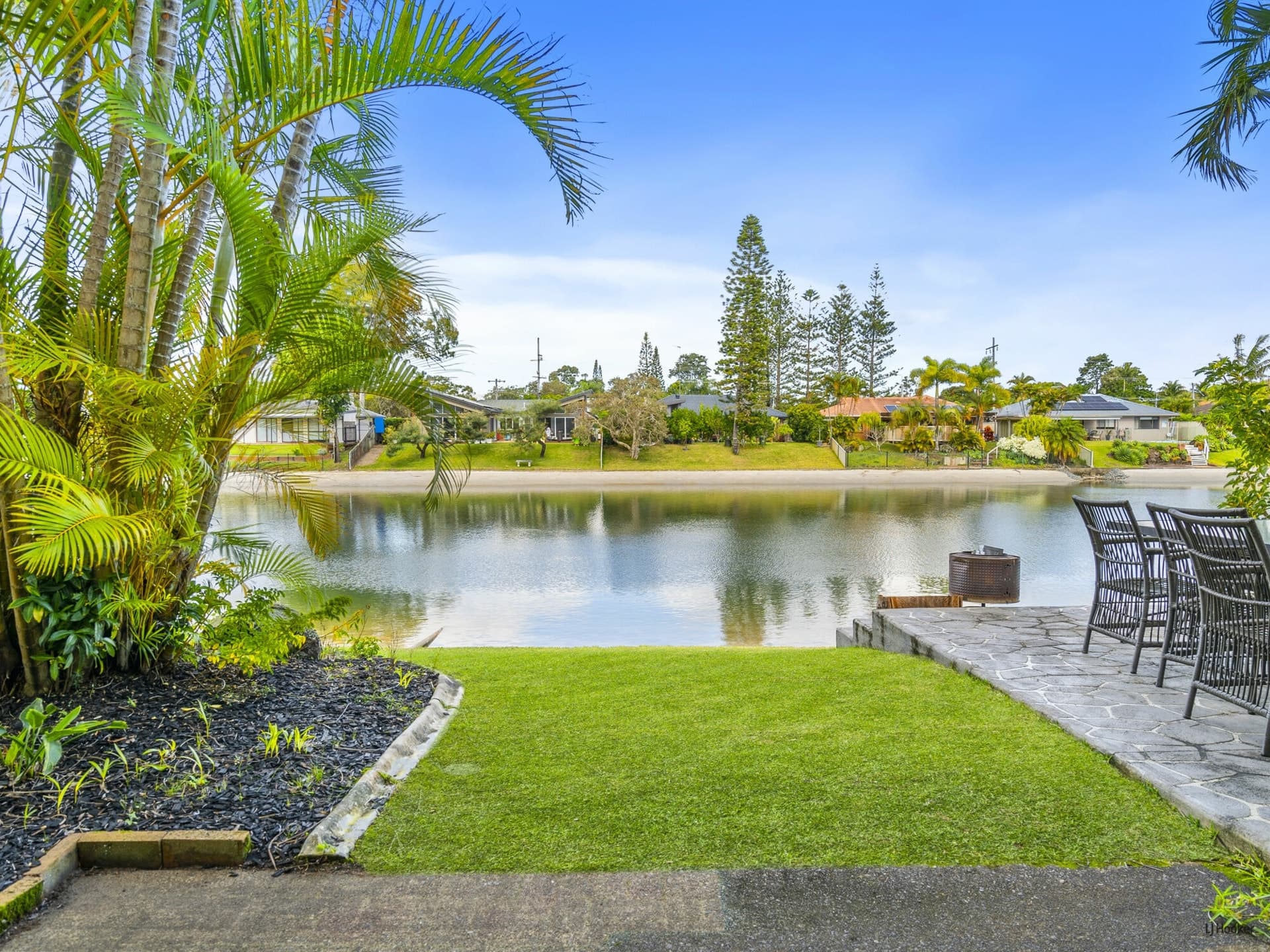 159/2 Coolgardie Street Elanora QLD, Elanora - Thumbnail 2