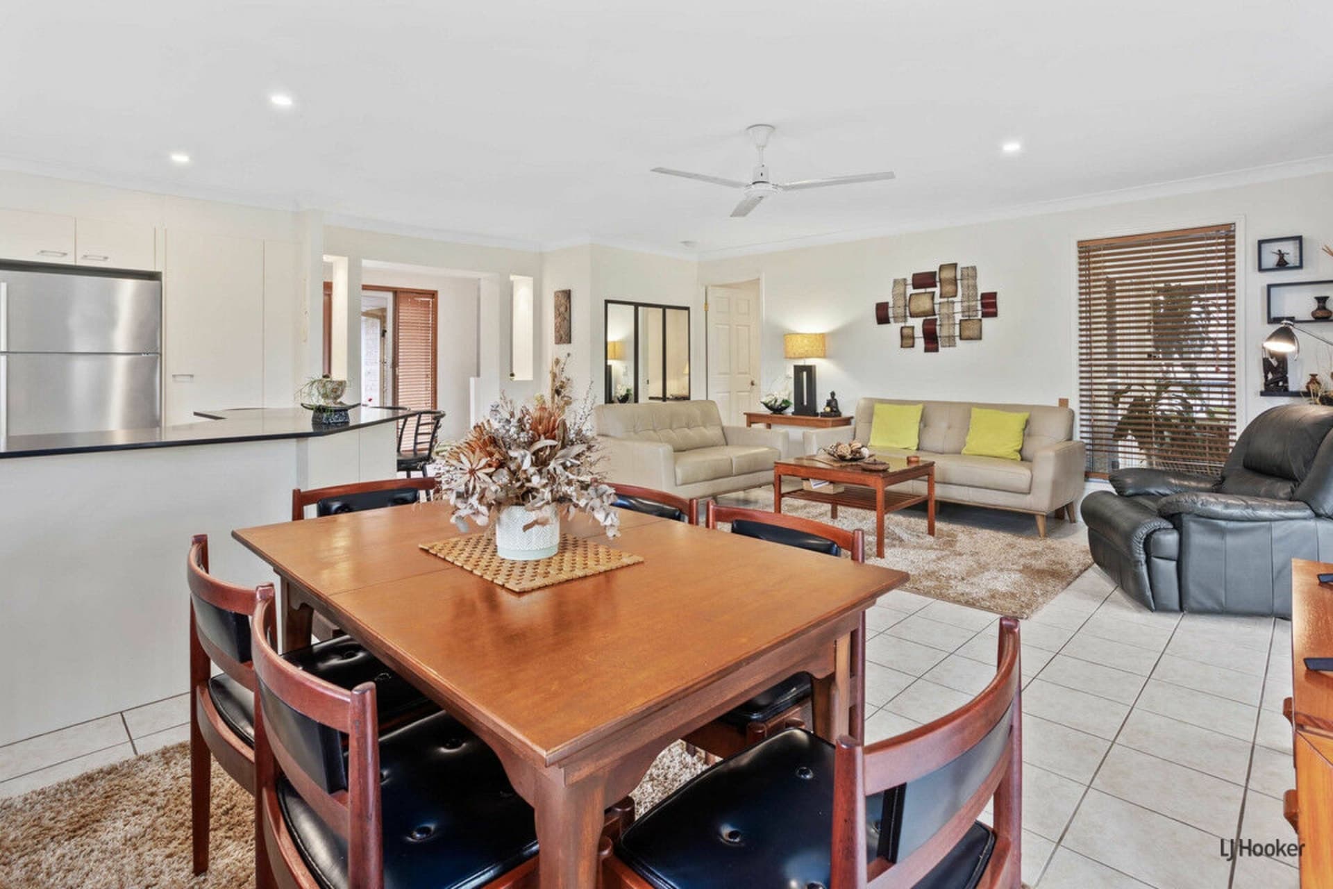 37 Hibertia Avenue Elanora QLD, Elanora - Thumbnail 6