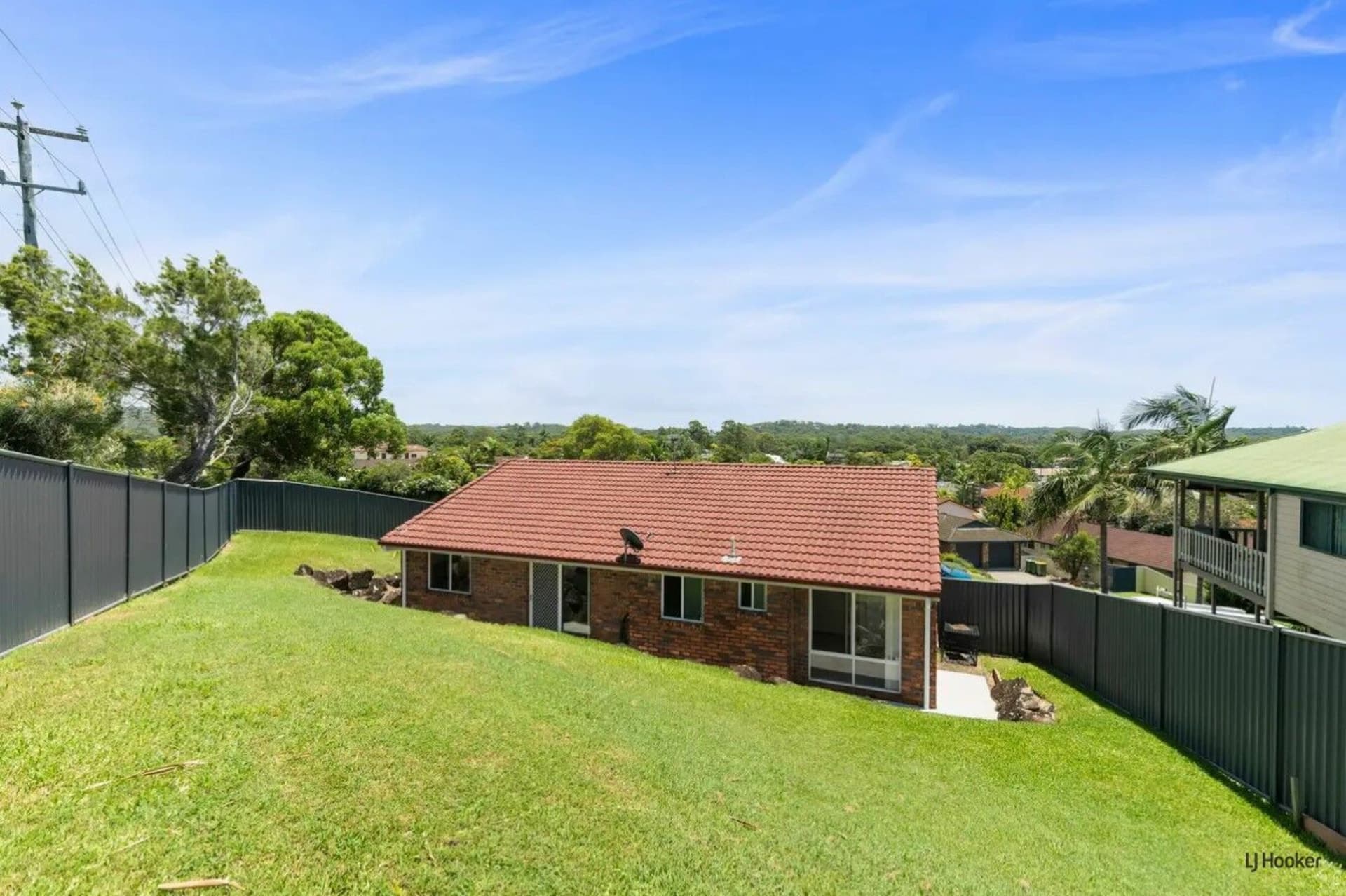 24 Zinnea Street Elanora QLD, Elanora - Thumbnail 4
