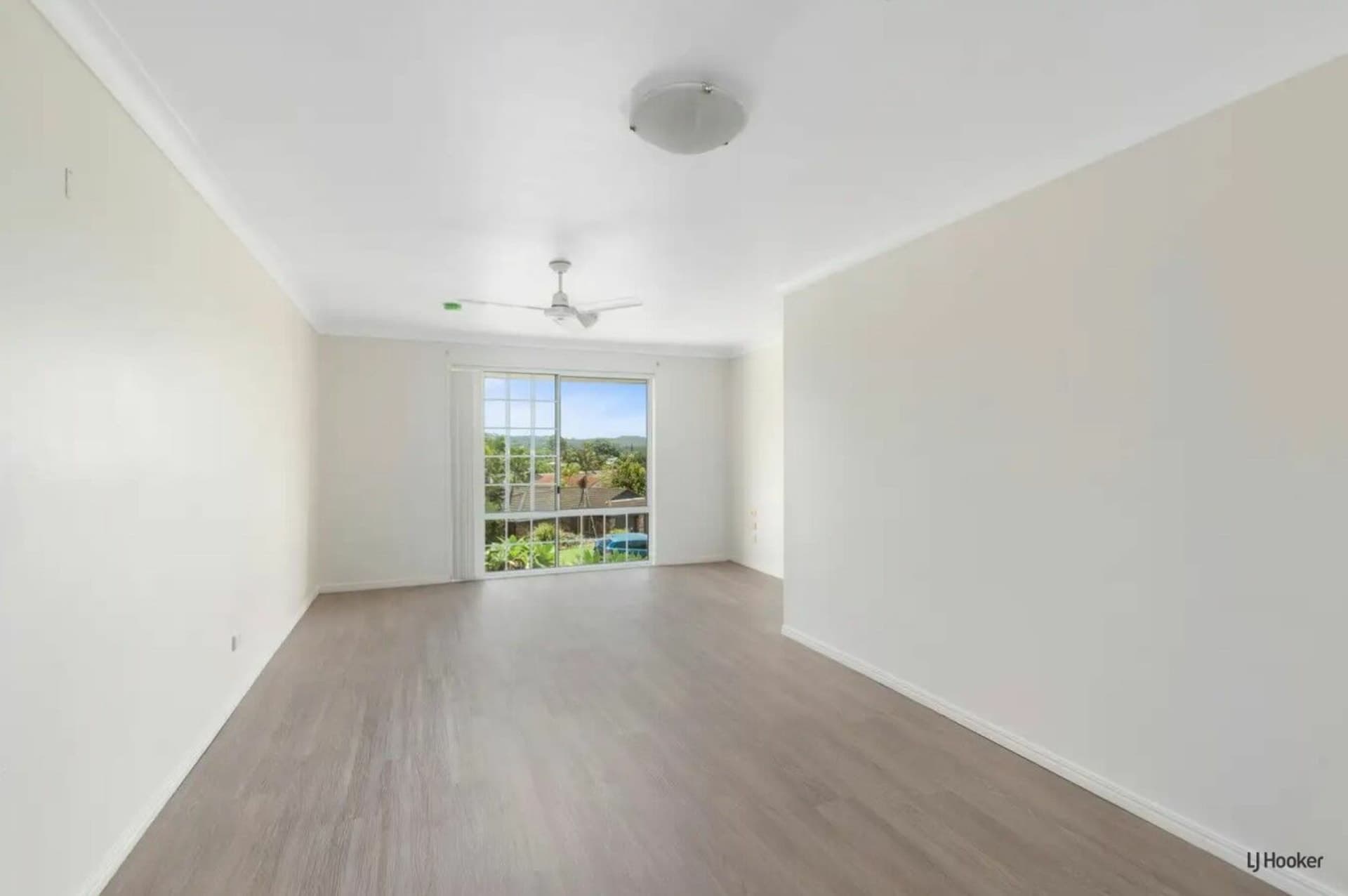 24 Zinnea Street Elanora QLD, Elanora - Thumbnail 6