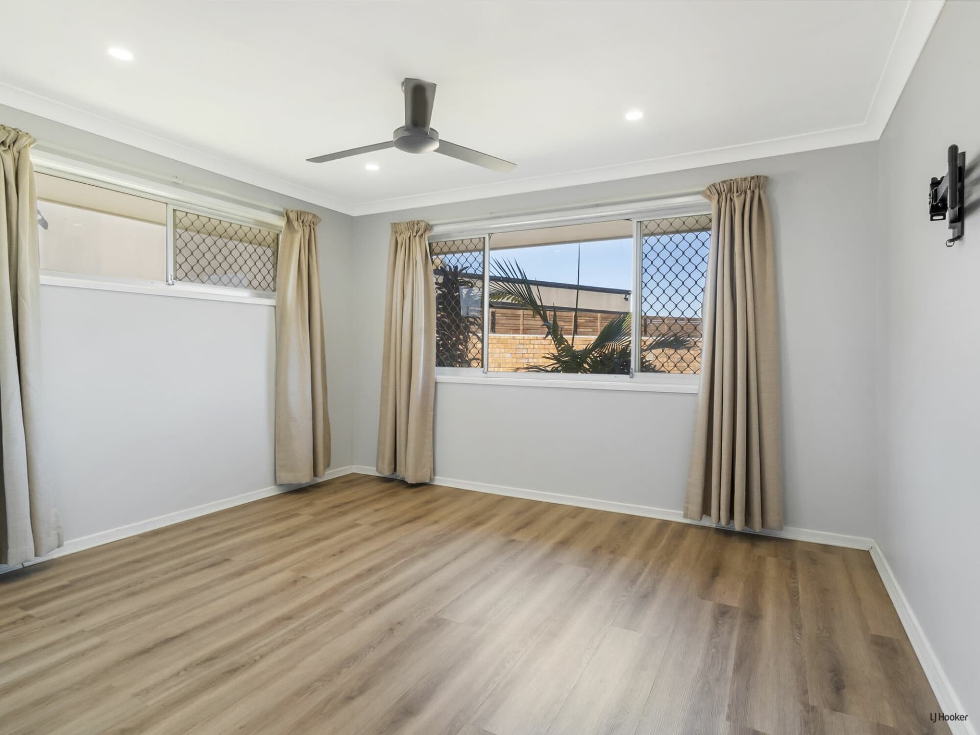 14 Almond Court Elanora QLD, Elanora - Thumbnail 5