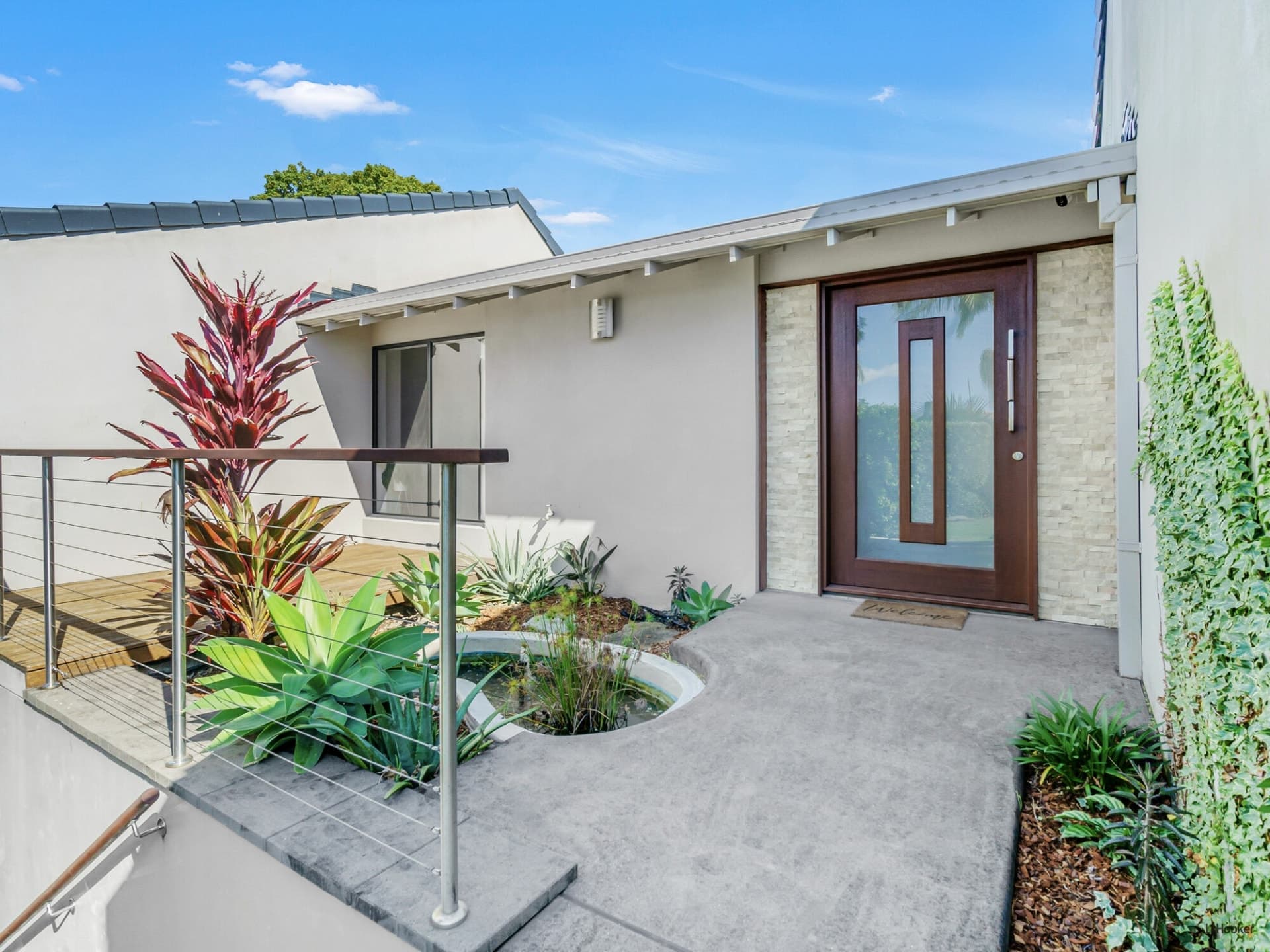121 K P McGrath Drive Elanora QLD, Elanora - Thumbnail 3