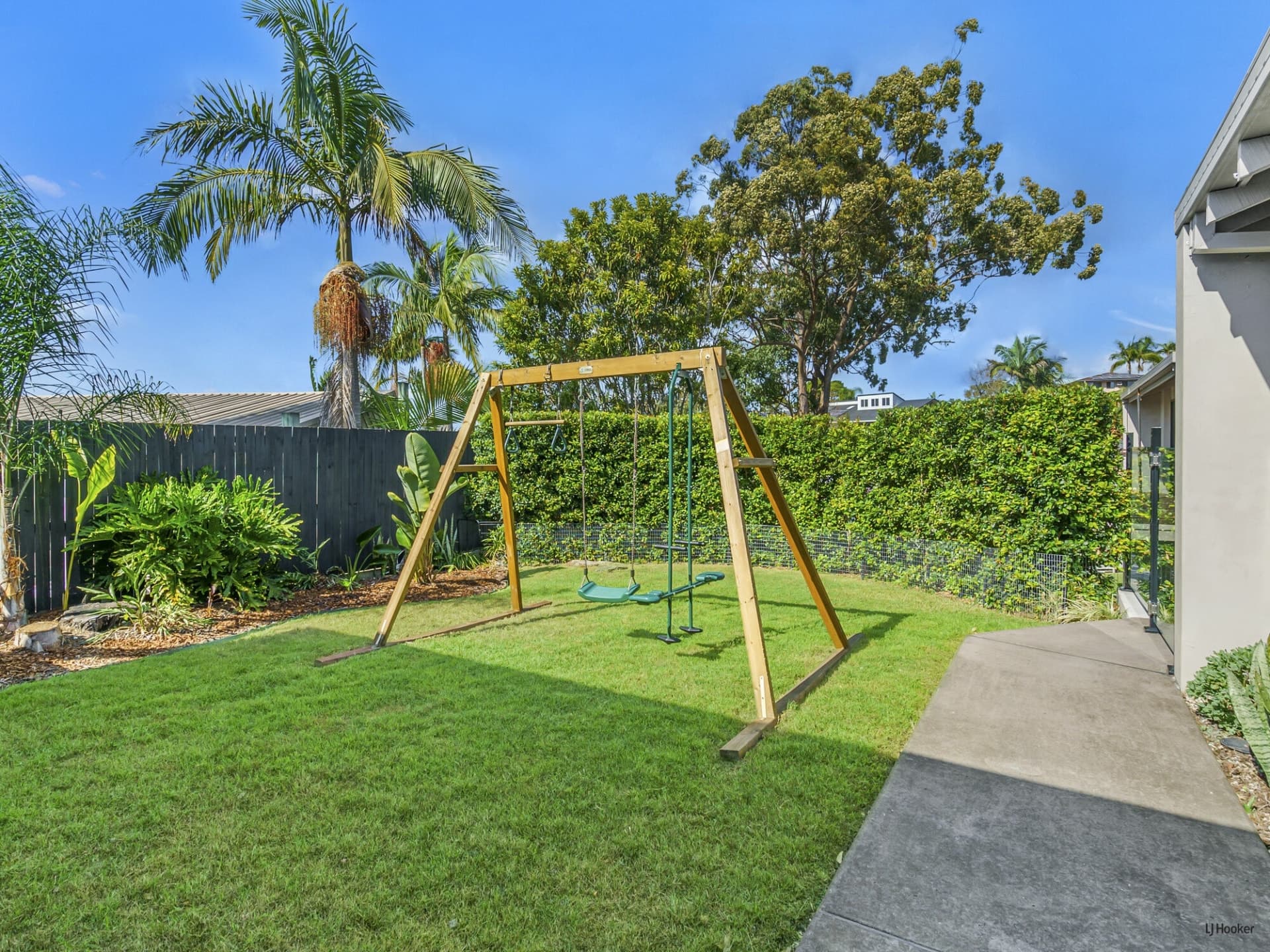 121 K P McGrath Drive Elanora QLD, Elanora - Thumbnail 4