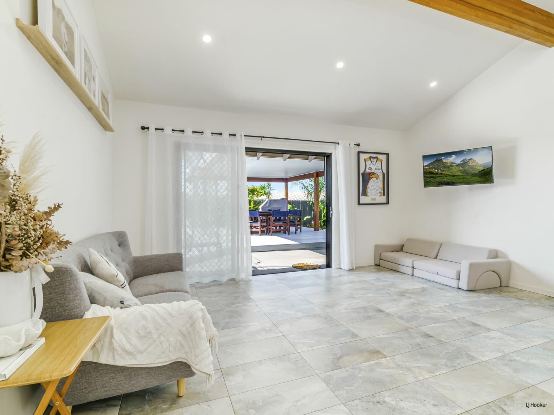 121 K P McGrath Drive Elanora QLD, Elanora - Thumbnail 7