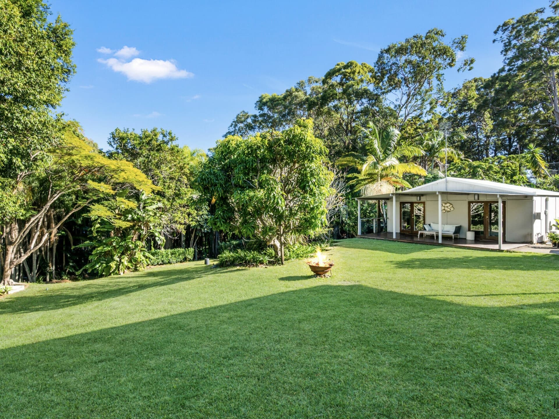 207 Simpsons Road Elanora QLD, Elanora - Image 1