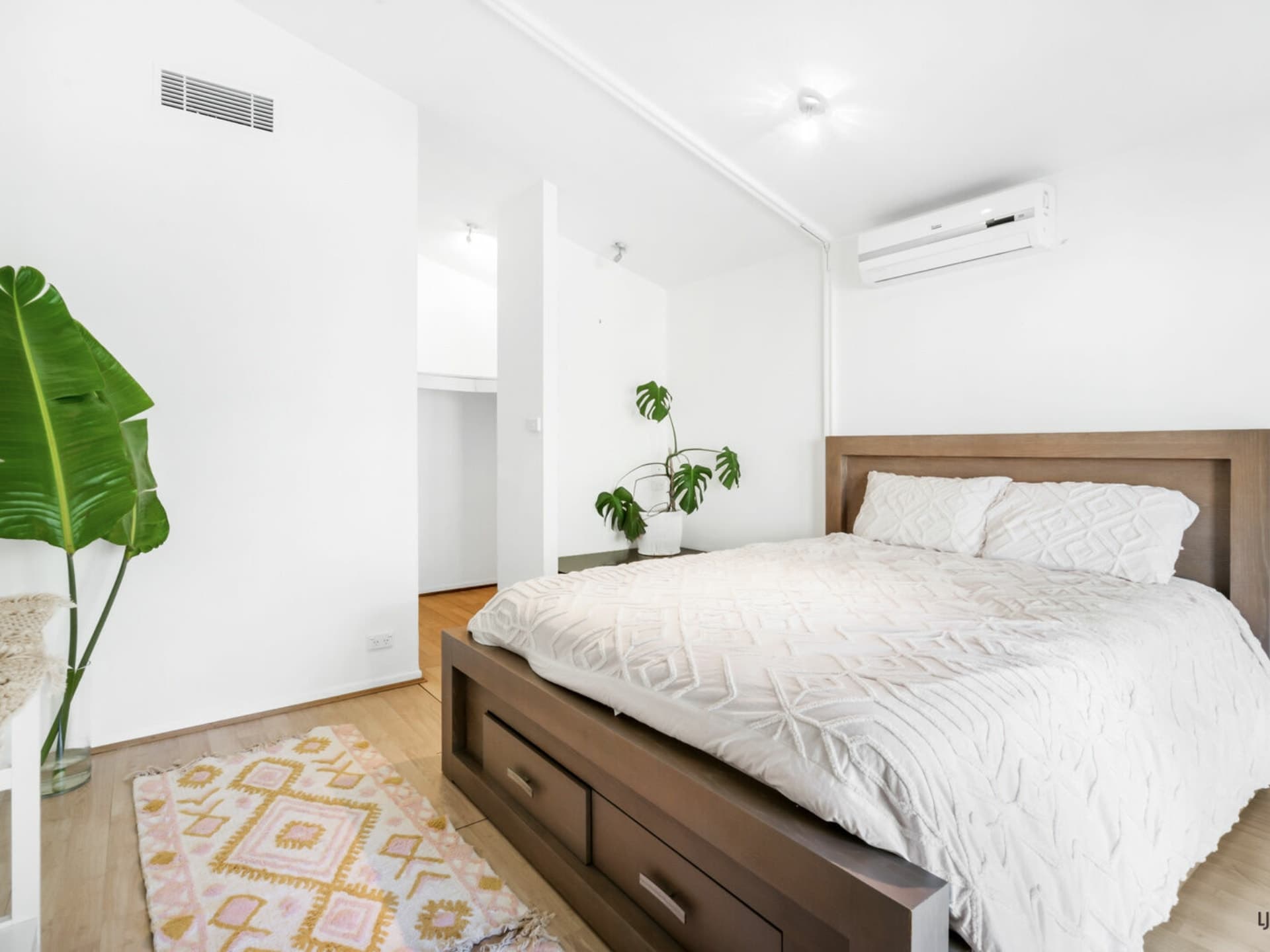 207 Simpsons Road Elanora QLD, Elanora - Thumbnail 4