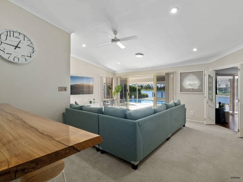 37 Murtha Drive Elanora QLD, Elanora - Thumbnail 6
