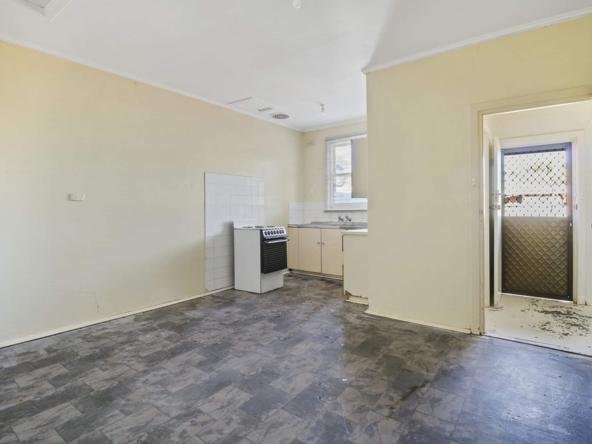 22 Johnston Road Elizabeth Downs SA, Elizabeth Downs - Thumbnail 6